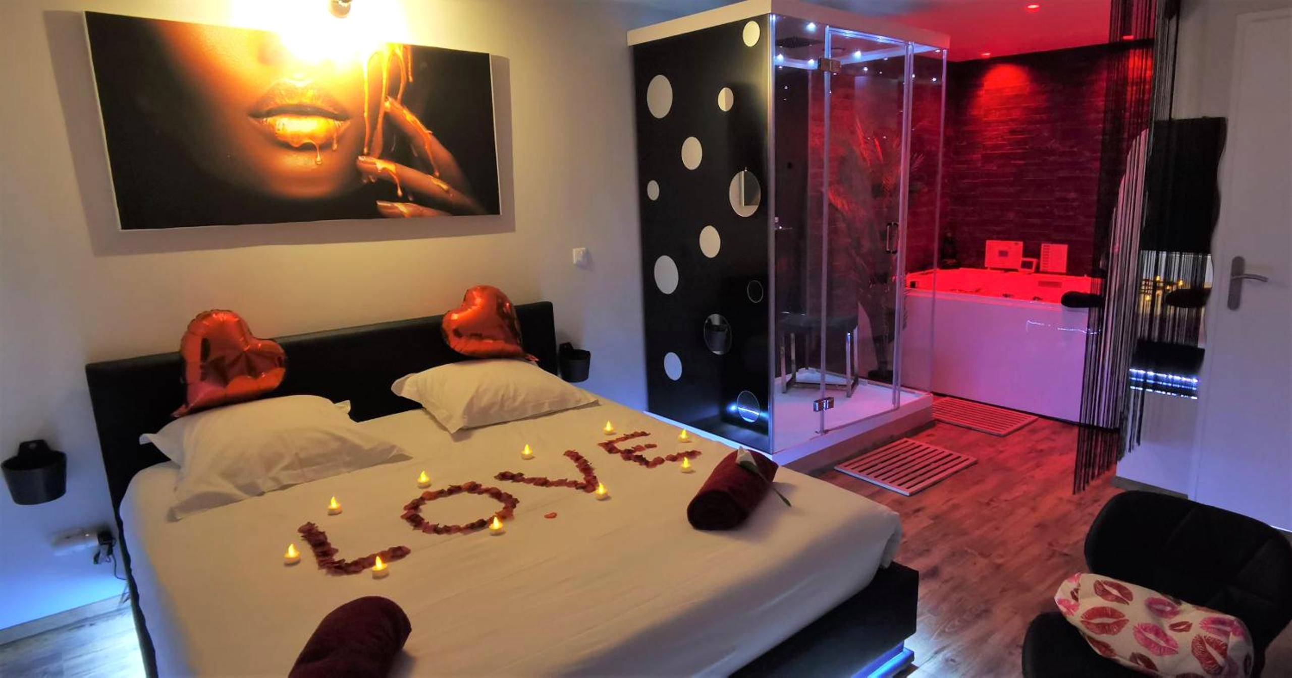 Photo du logement - SPA privatif Love room, Le Hammam et Bulles, chez Nuits Chartraines