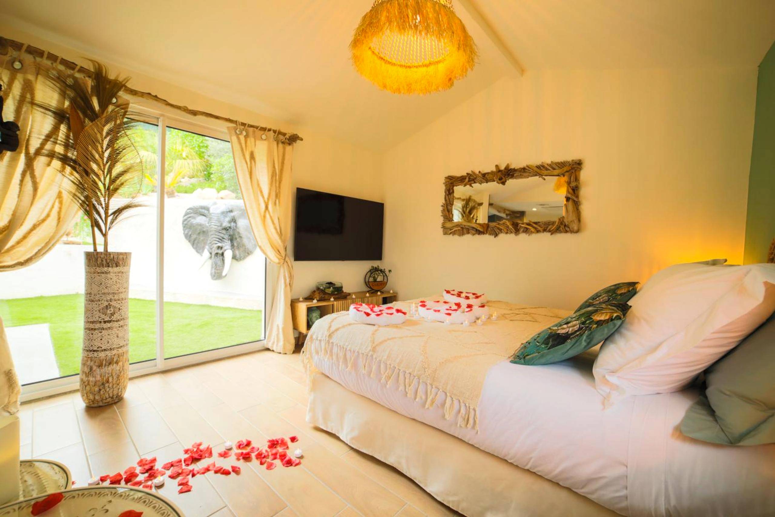 Photo du logement - Ô Balinais mini villa avec spa et piscine privative Marseille - Marseille