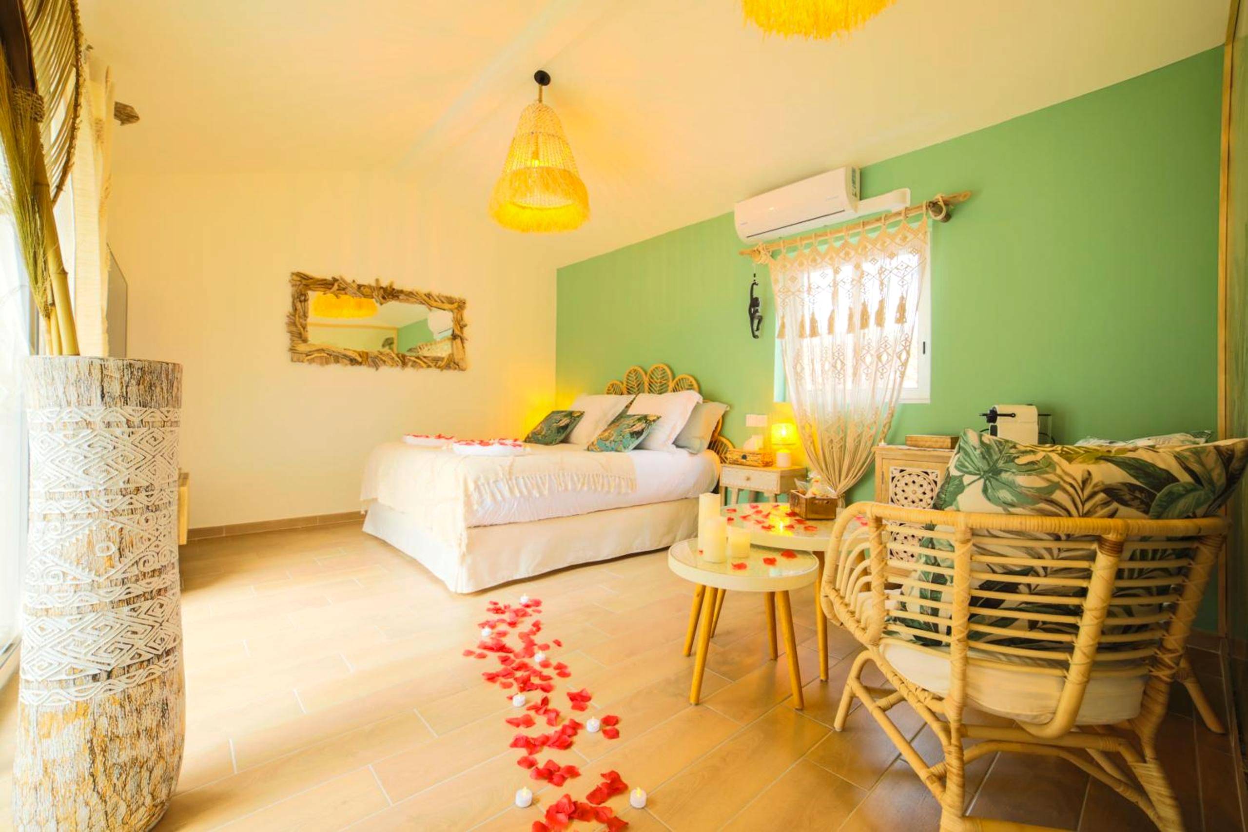 Photo du logement - Ô Balinais mini villa avec spa et piscine privative Marseille