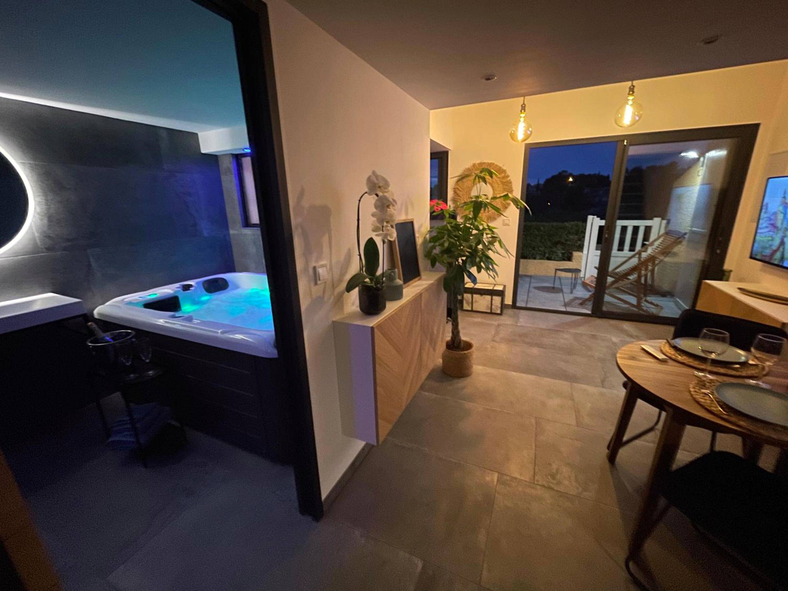 Photo du logement - Spa & vue Mer - Les Ô de Bandol