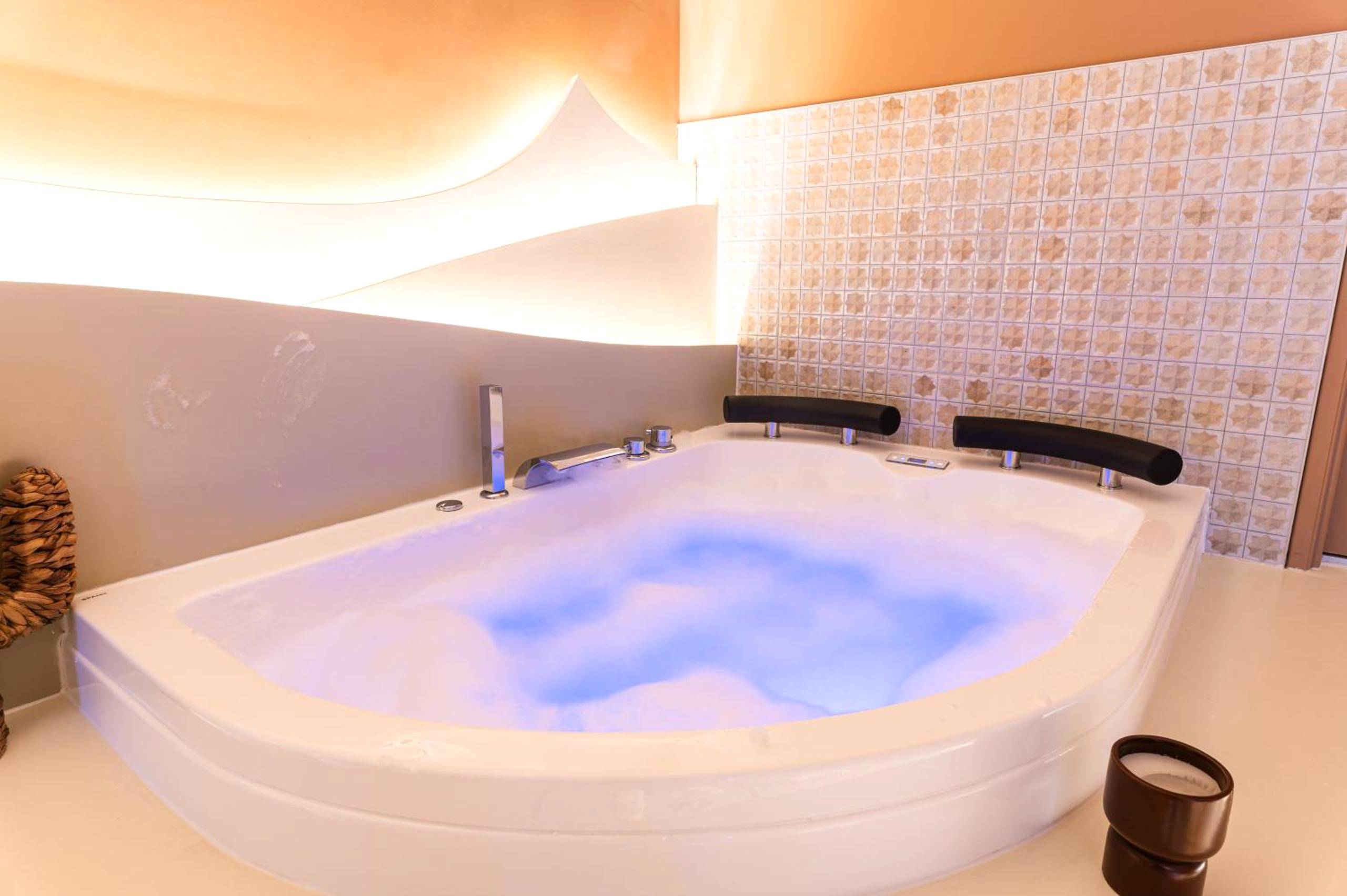 Photo du logement - L'OASINA - Spa privé - Voyagez dans le Désert - Bourg - en - Bresse