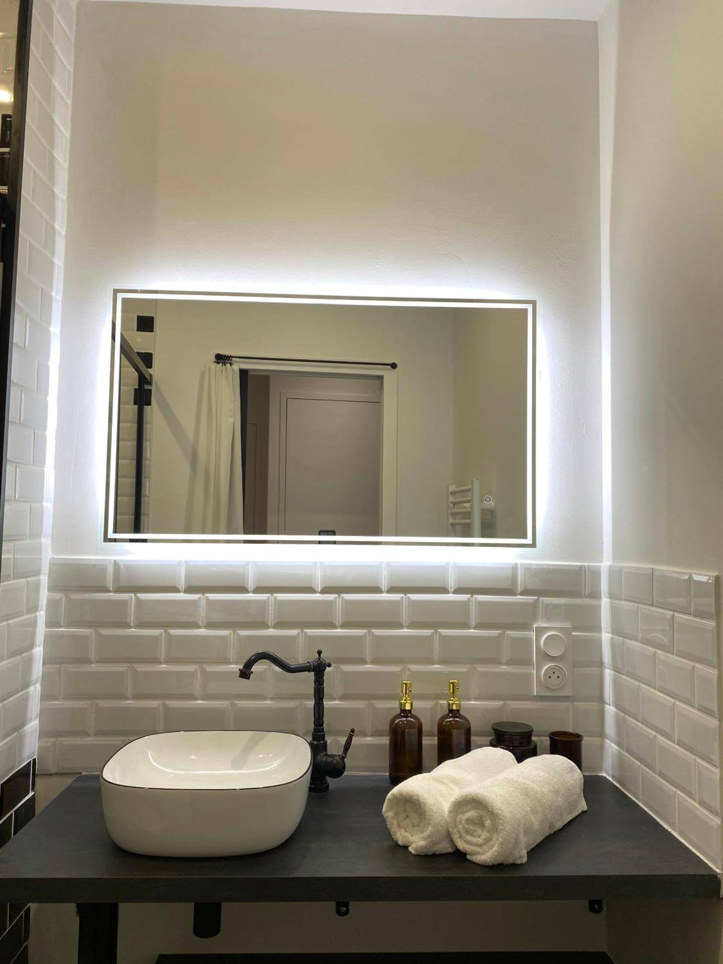 Photo du logement - L'Oasis Angevine - Balneo, Sauna, Home Cinema & Parking