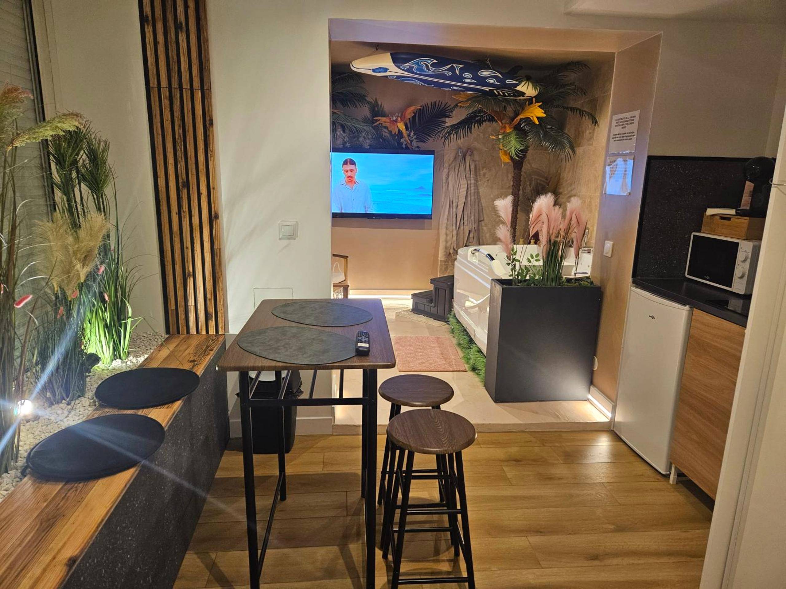 Photo du logement - L'Oasis Evasion de 60m2 avec SPA privatif et Design - La Bassée