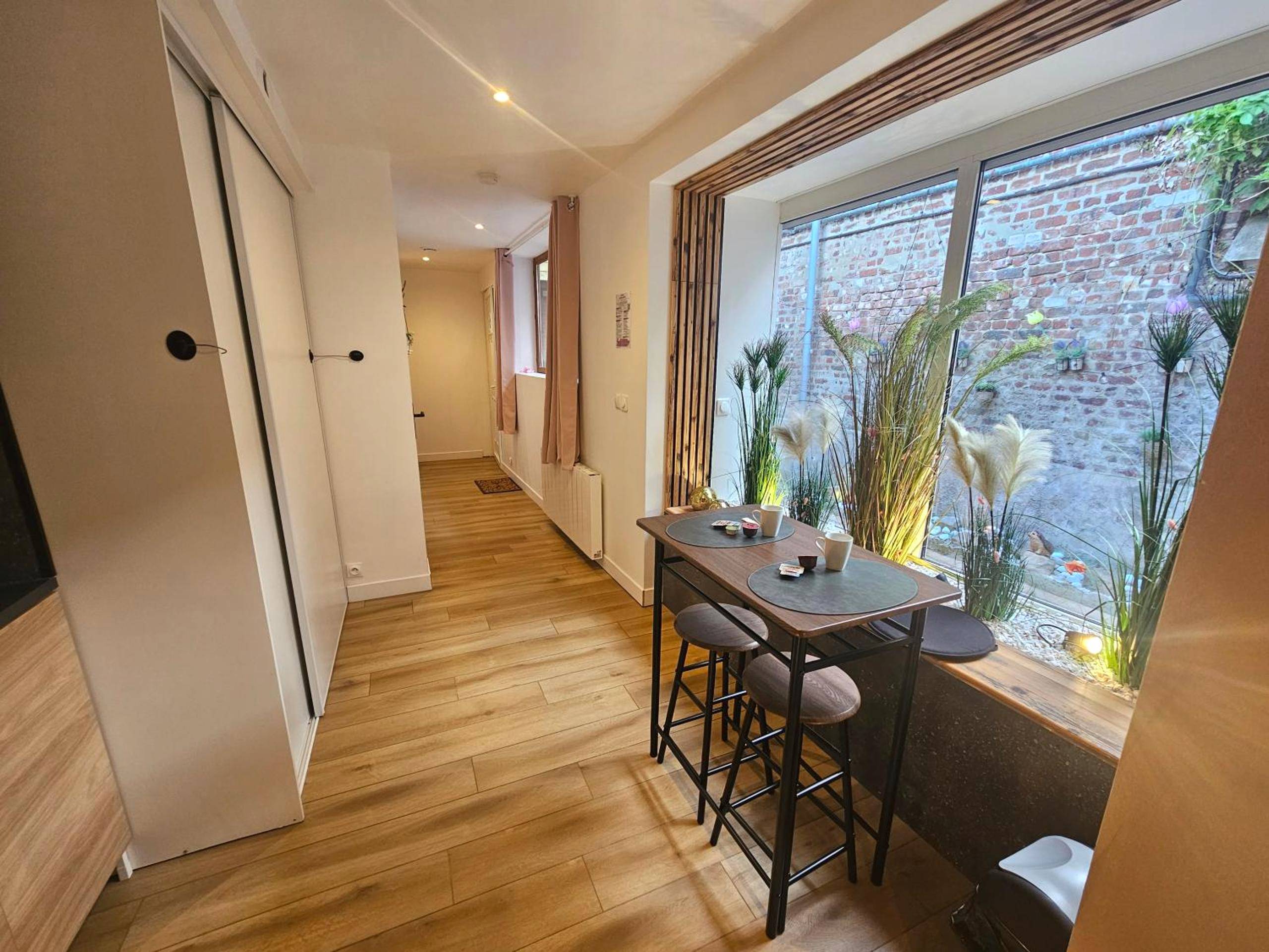 Photo du logement - L'Oasis Evasion de 60m2 avec SPA privatif et Design - La Bassée