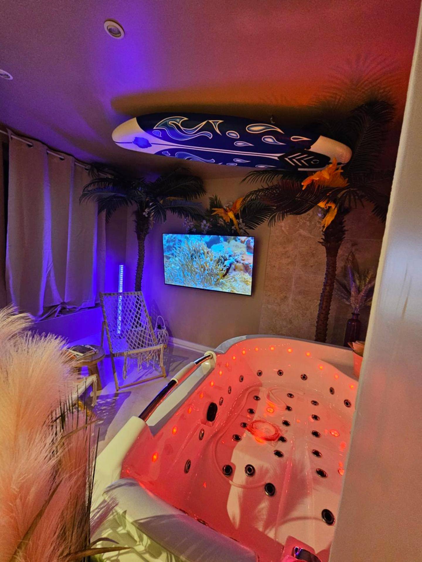 Photo du logement - L'Oasis Evasion de 60m2 avec SPA privatif et Design - La Bassée