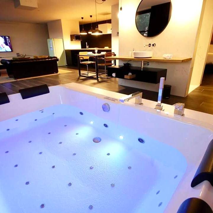 Vue principale - Love Room Mirabel - Oduo Nature