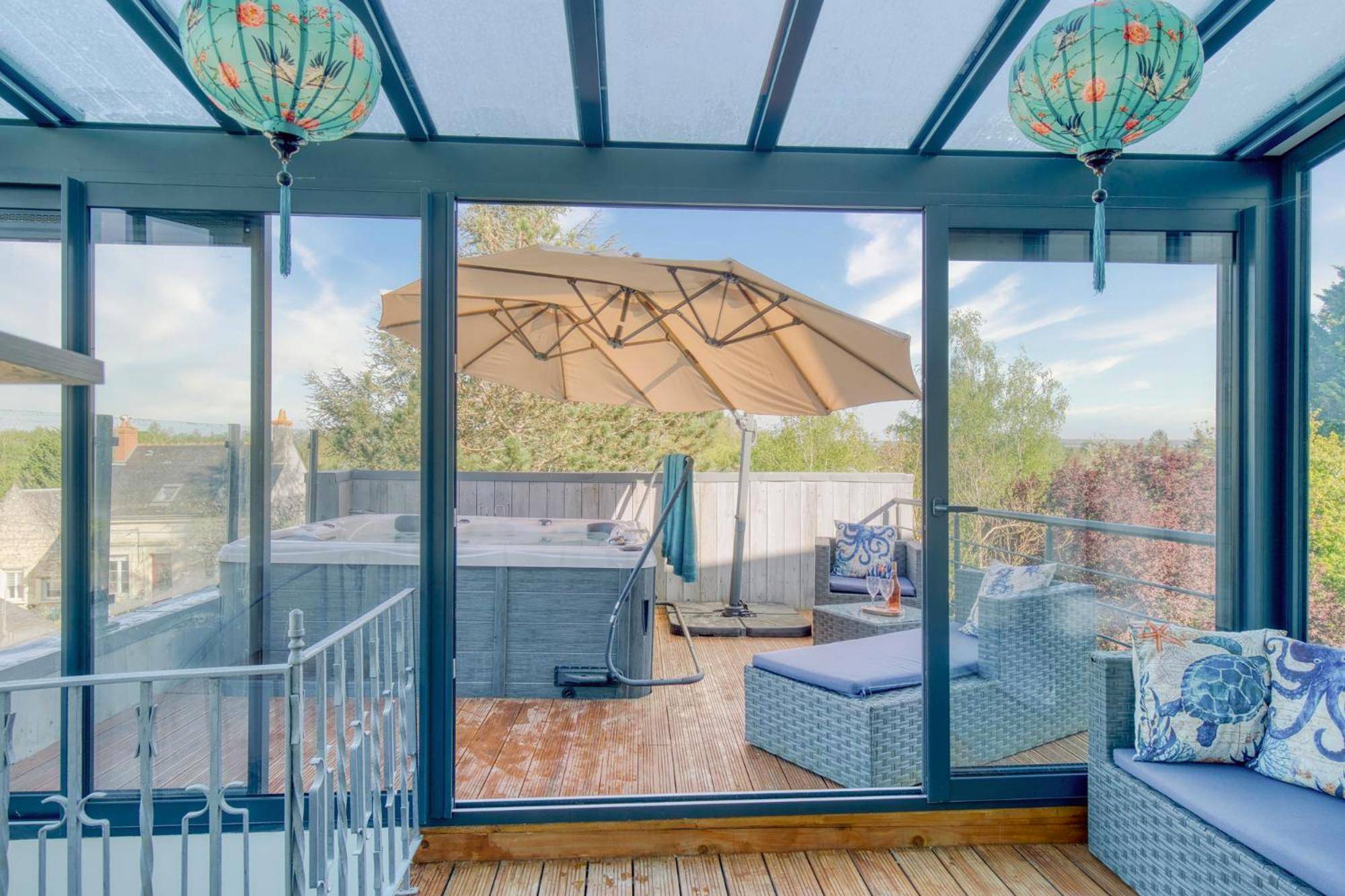 Photo du logement - Jacuzzi et Vue sur Loire - Maison d'hôtes L'Odyssée