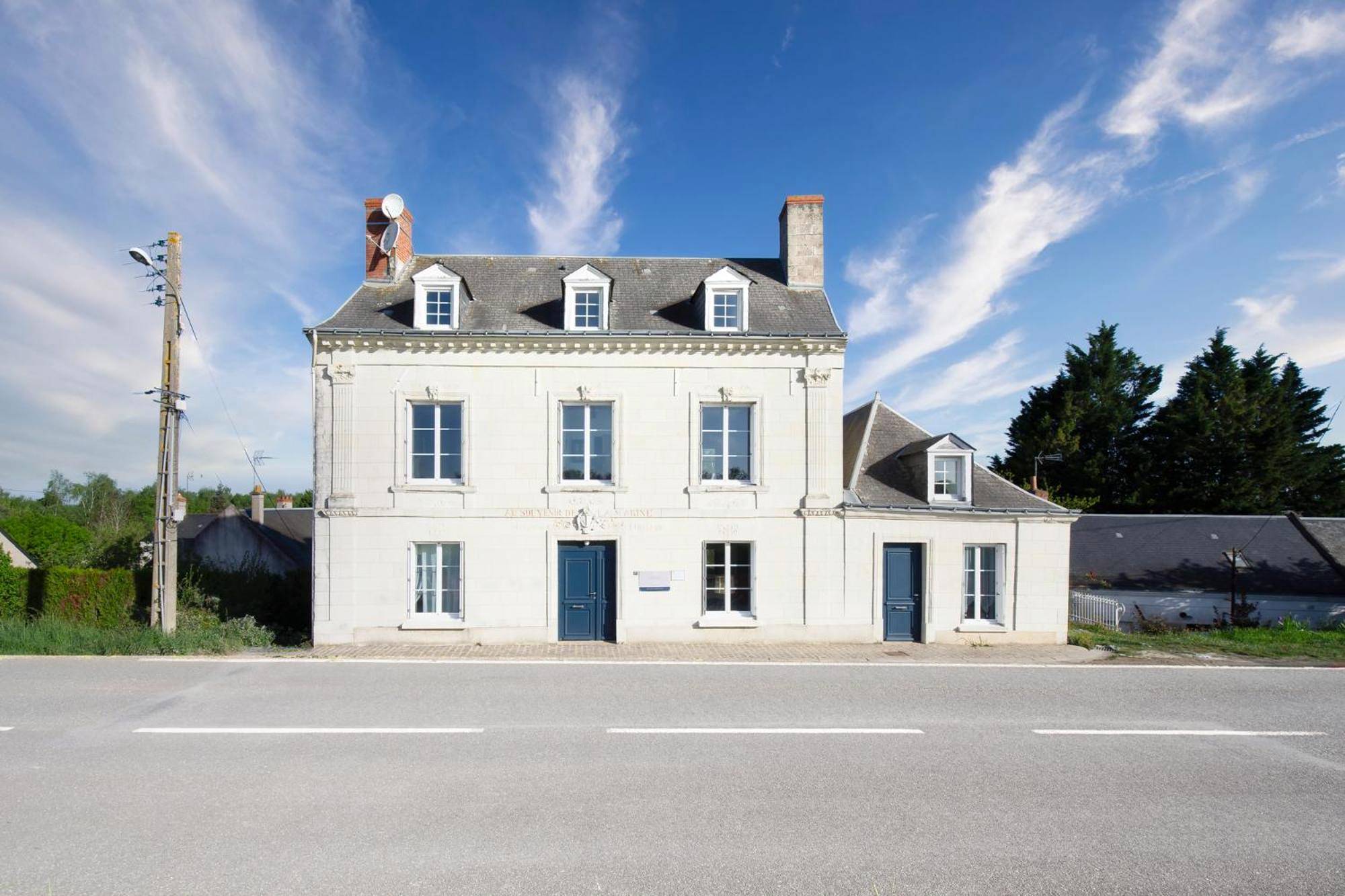 Photo du logement - Jacuzzi et Vue sur Loire - Maison d'hôtes L'Odyssée - Saumur