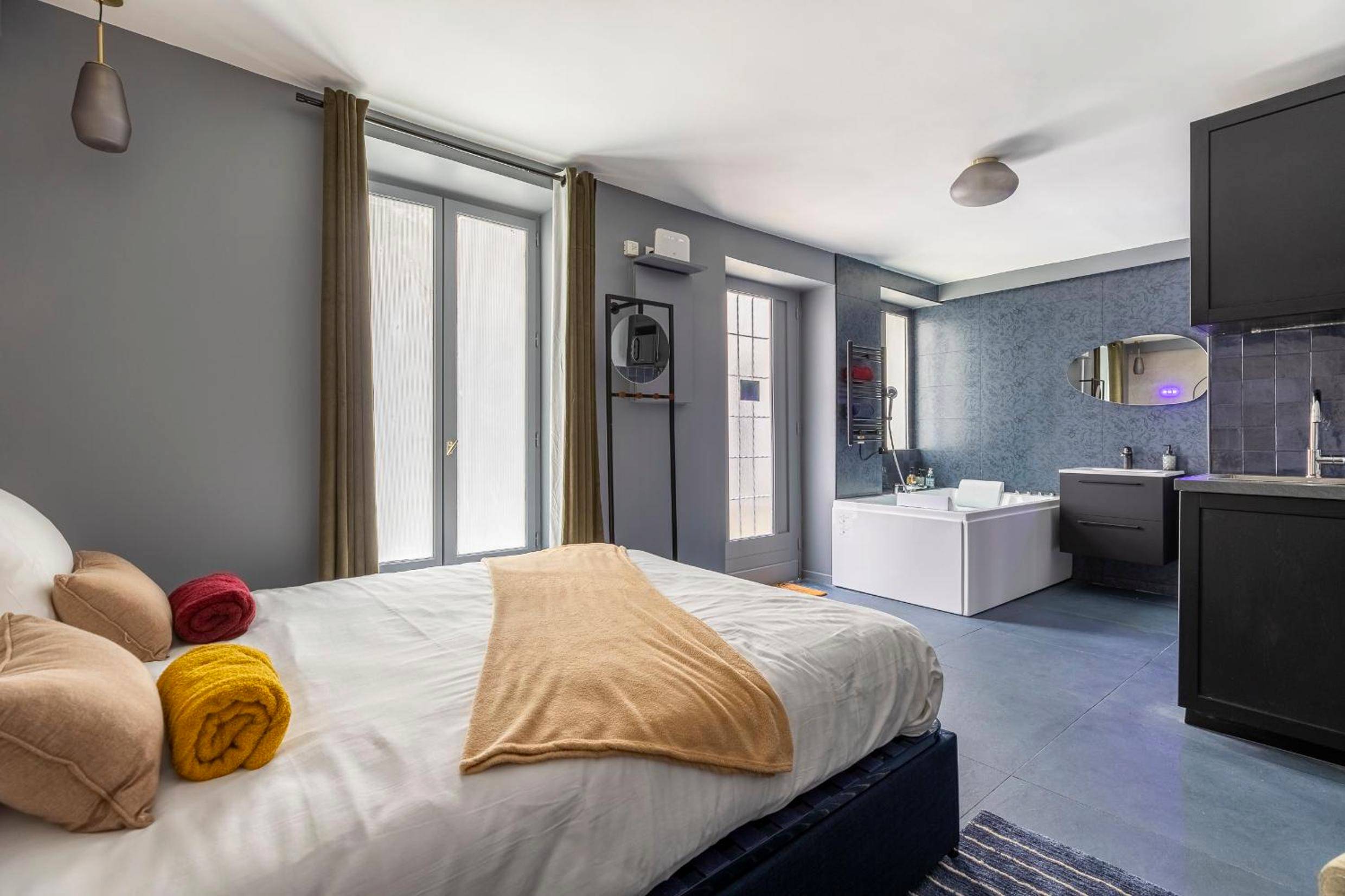 Photo du logement - Opéra, Grand Boulevard 9ème, suite avec jacuzzi