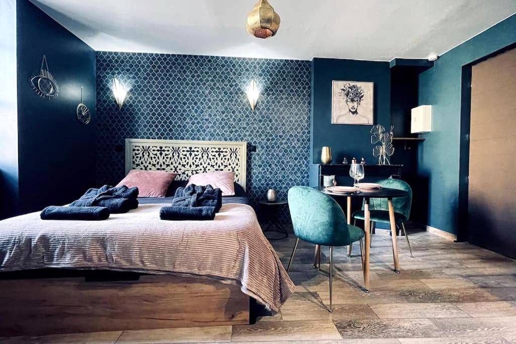 Photo du logement - Love Room L' Orientale / Jacuzzi / Sauna - Château - Landon