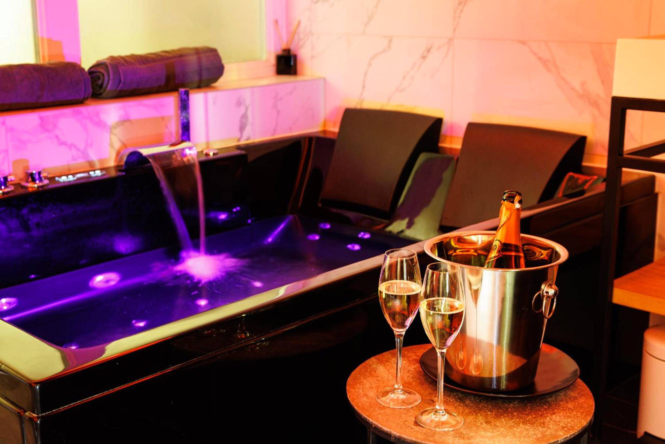Photo du logement - Love Room Marseille - Orion