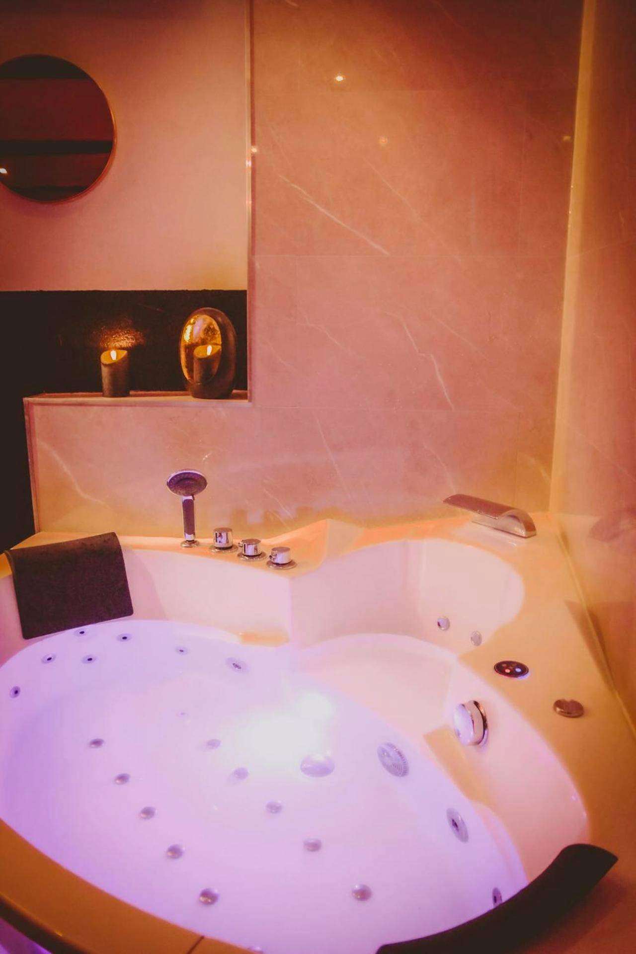 Vue du logement - Osez! Le fruit défendu Loveroom Carpentras