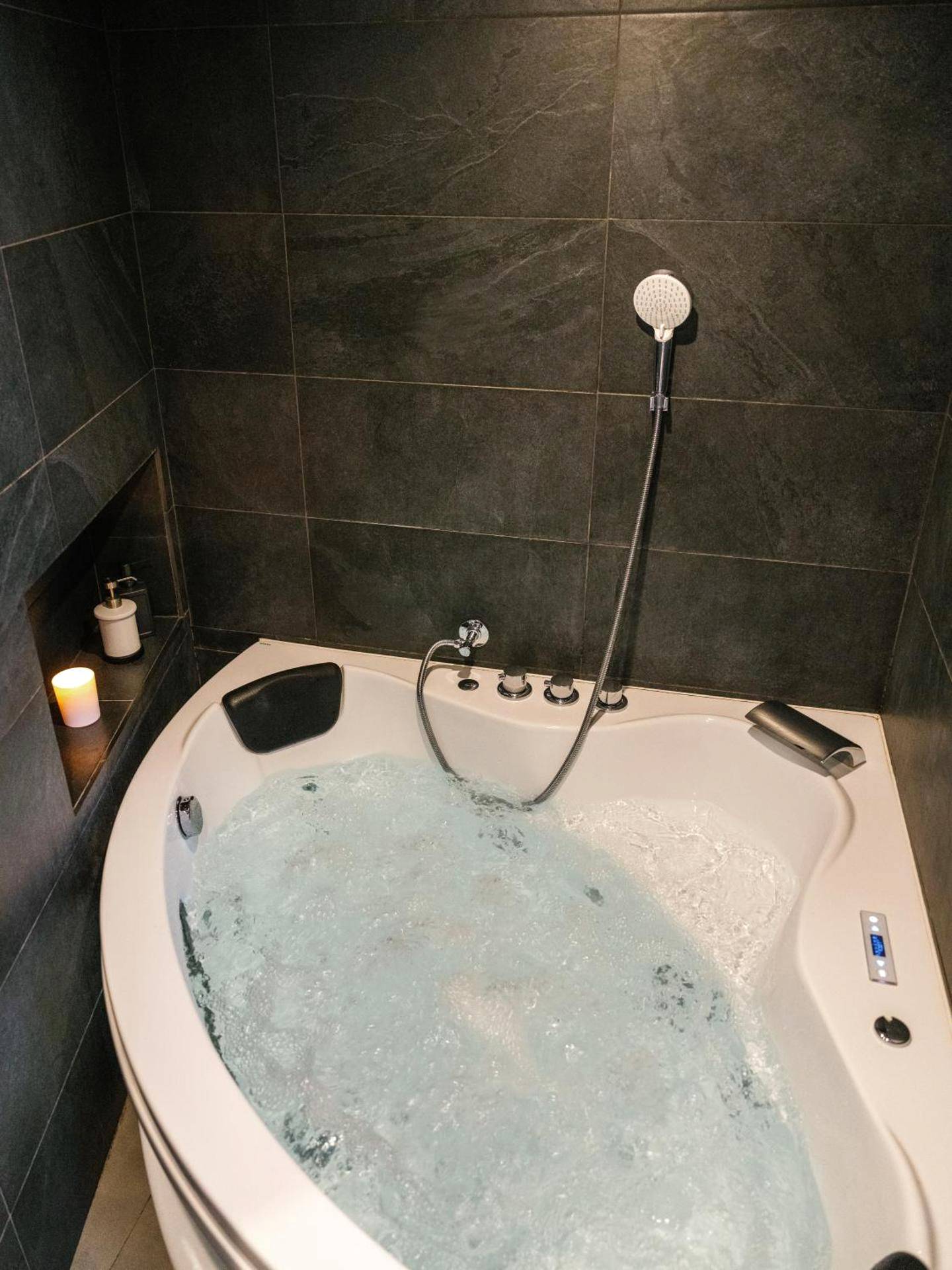 Photo du logement - L'Oxalis villa (L'Osmanthus), Logement avec balnéothérapie privée