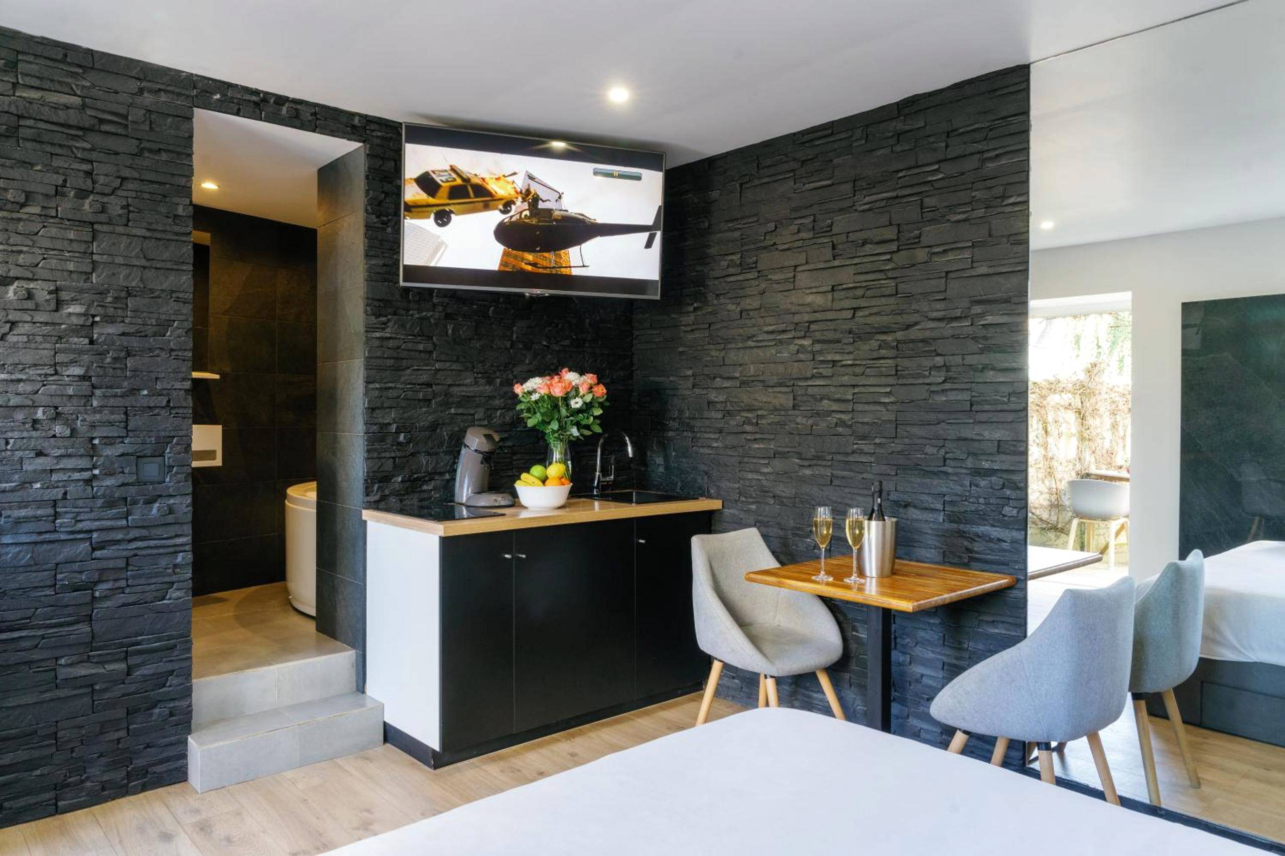 Vue du logement - L'Oxalis villa (L'Osmanthus), Logement avec balnéothérapie privée