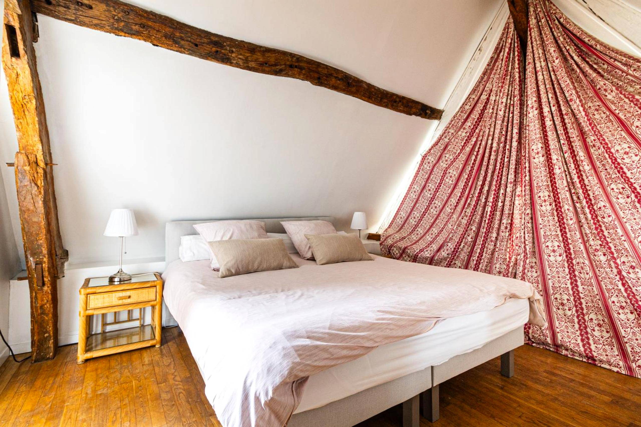 Photo du logement - OZ LOVE ROOM JACUZZI privatif
