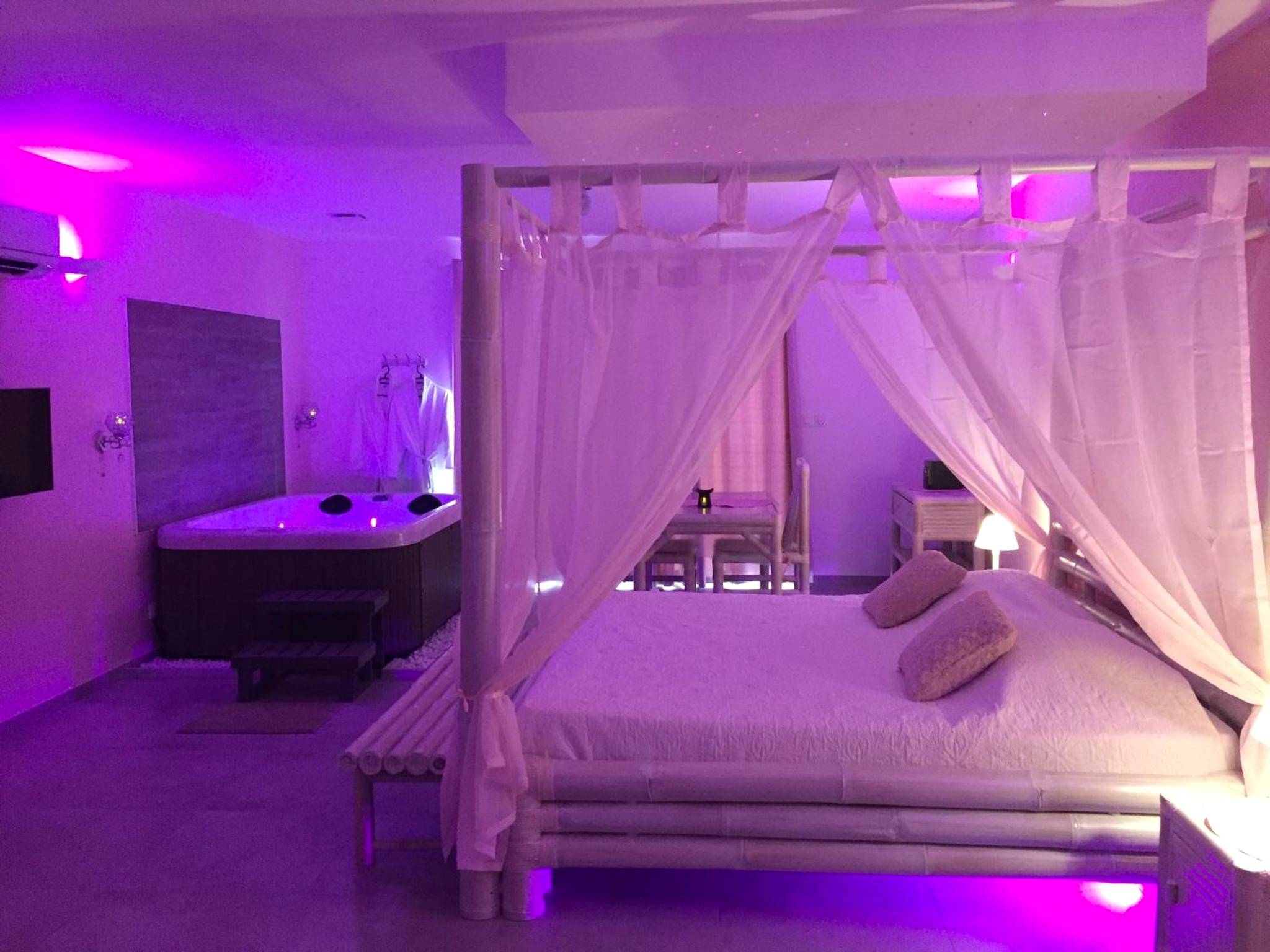 Photo du logement - La Paillote Exotique Spa - Beaucaire