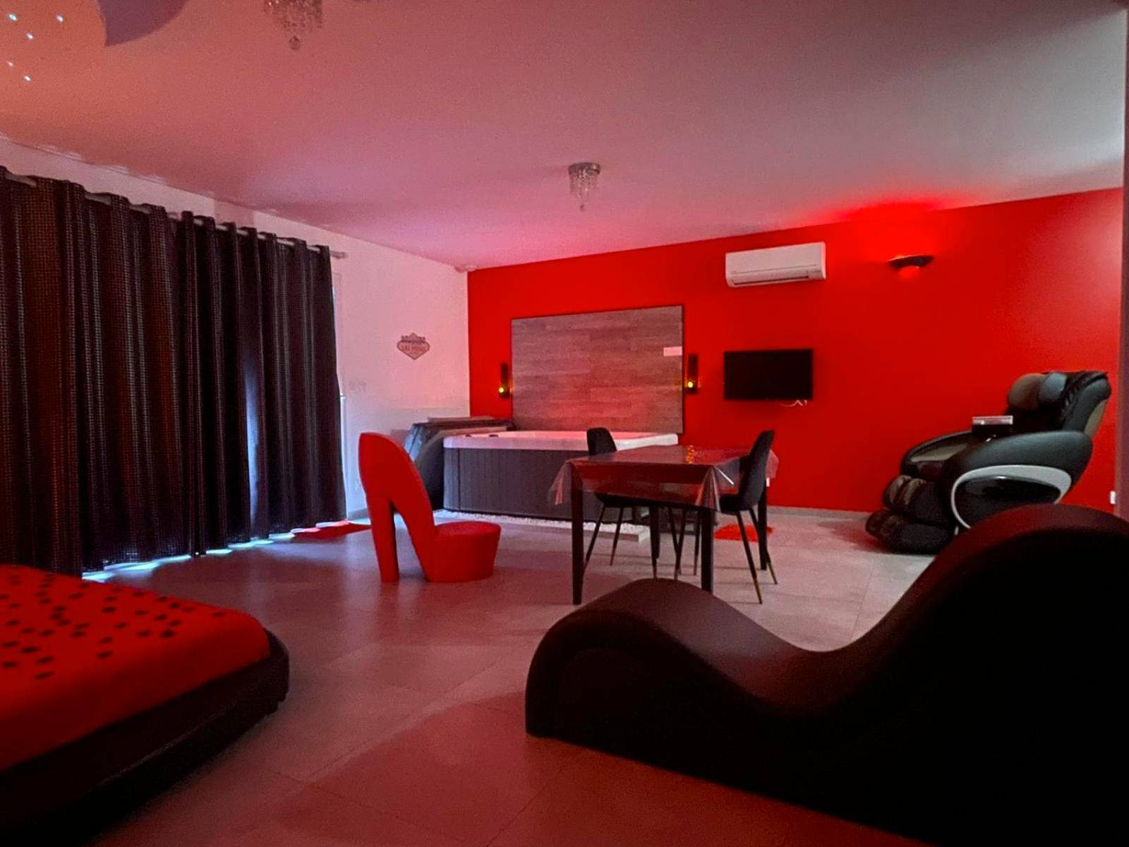 Photo du logement - La Paillote Exotique Spa - Beaucaire