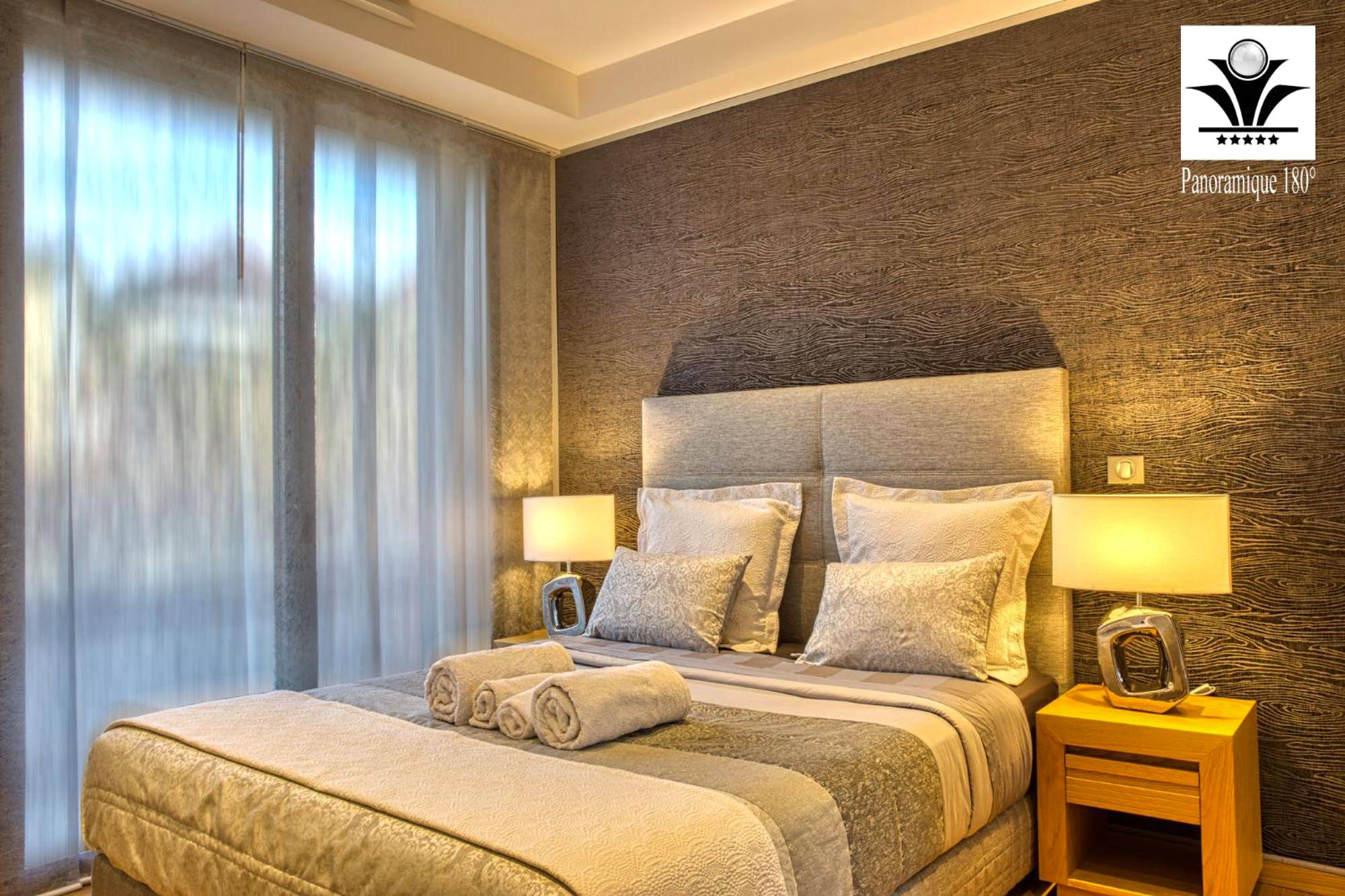 Photo du logement - Panoramique 180 lac et montagne et Nid Secret spa romantique