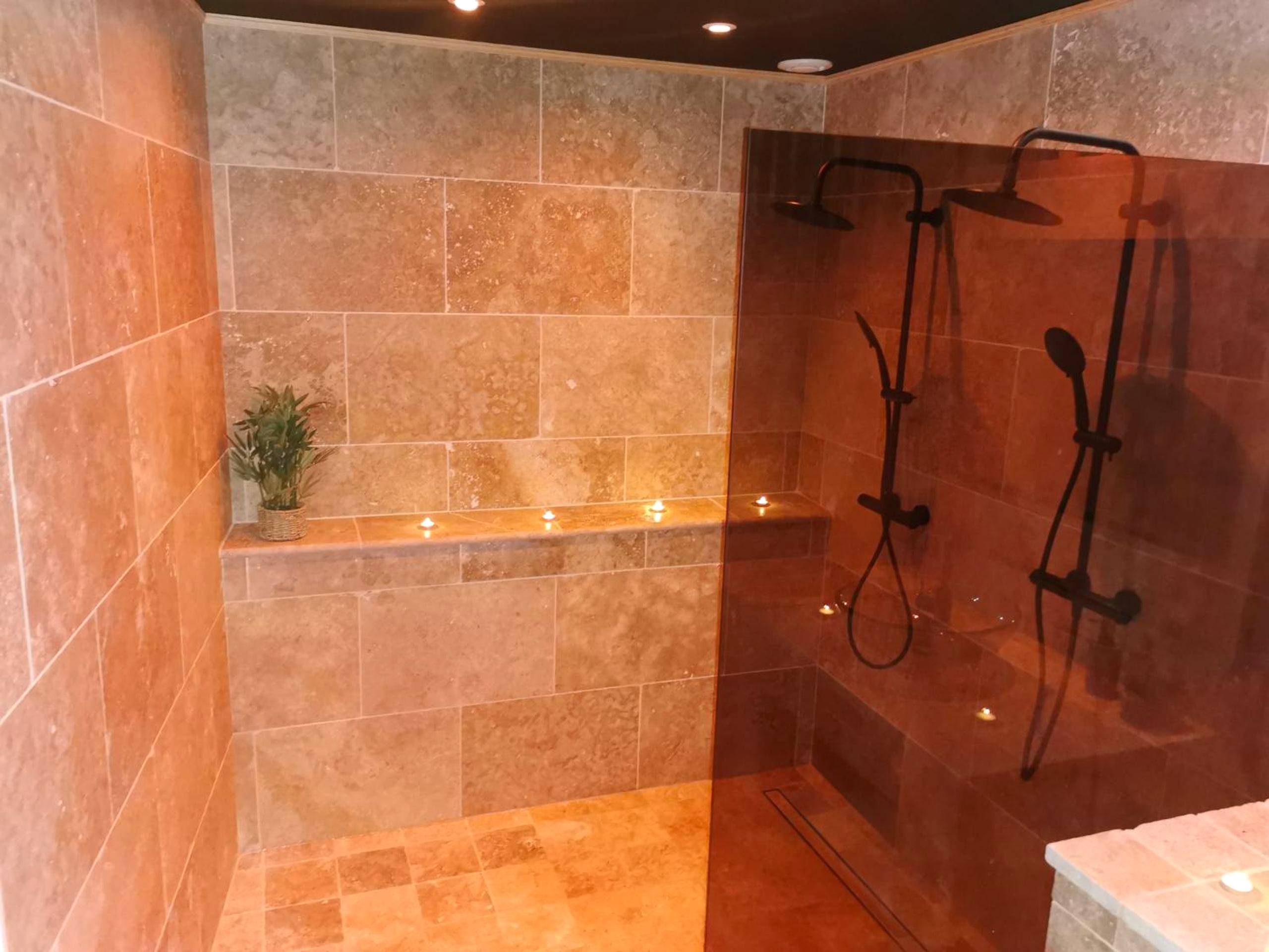 Photo du logement - love room paradix - Saint - Denis - de - Pile