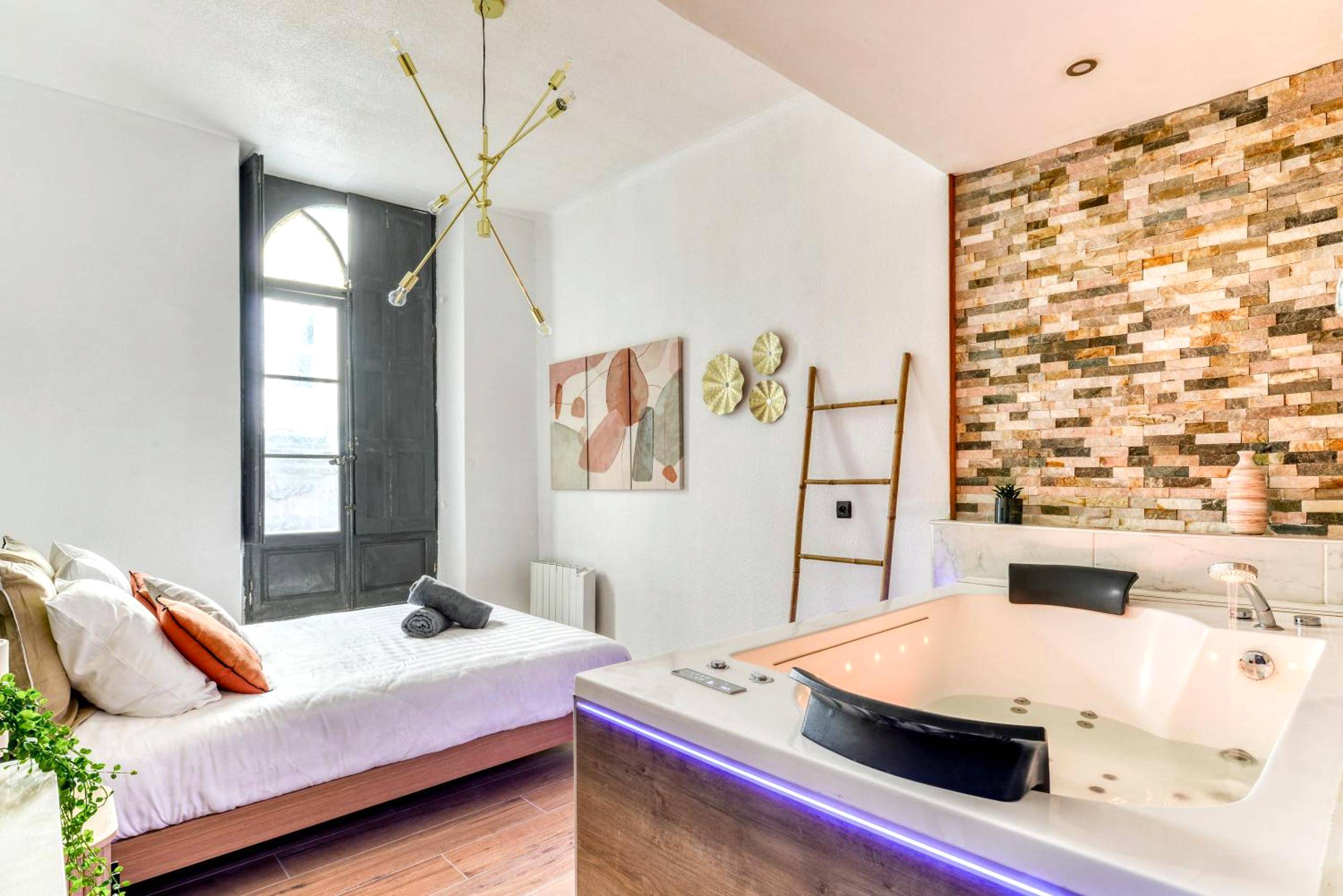 Photo du logement - Parenthèse Occitane - Free Parking - Balnéothérapie