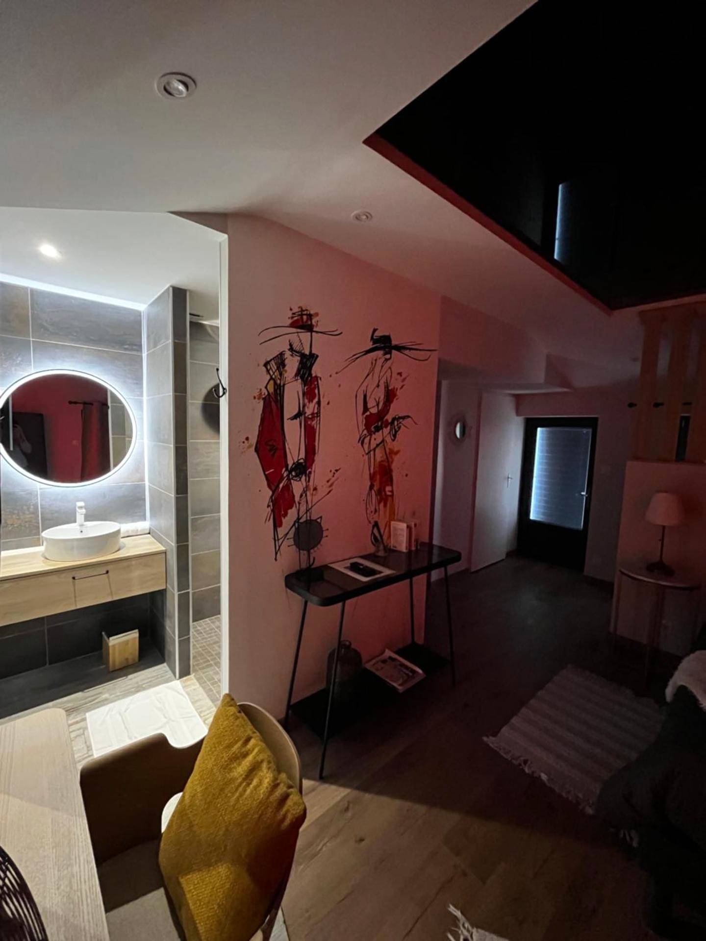 Photo du logement - Love room - Parenthèse romantique avec spa privé