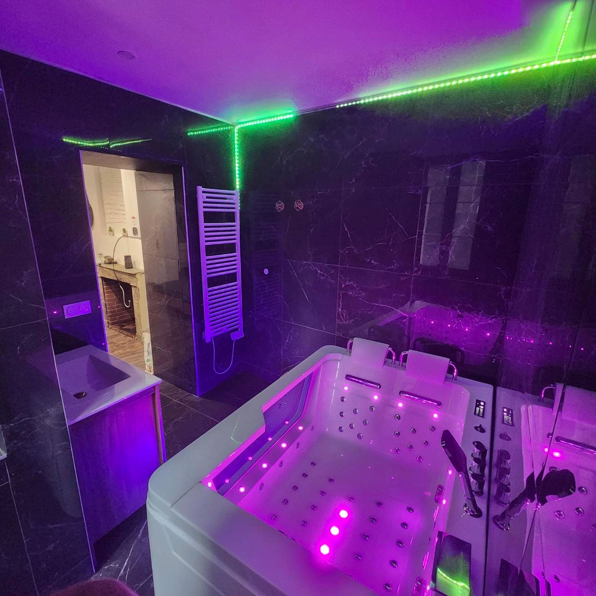 Photo du logement - Loveroom Pau - Pau