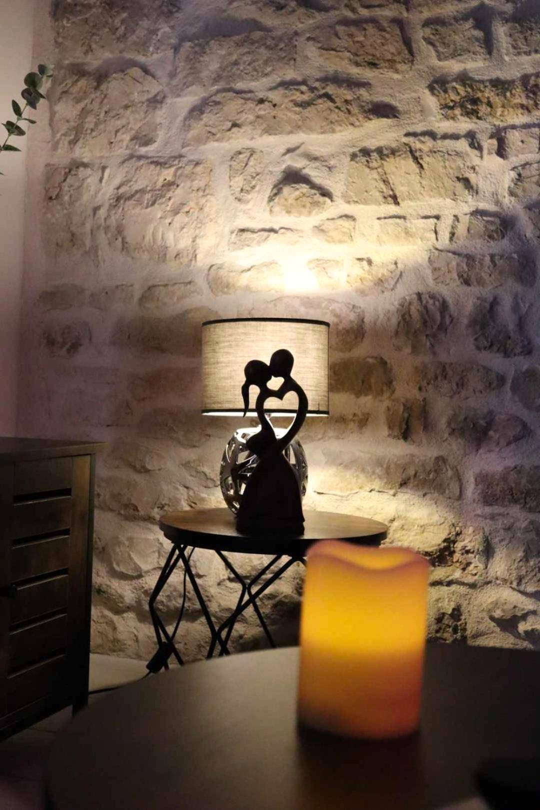 Photo du logement - Love Room Une Pause à Deux - Jacuzzi - Chambre Secrète