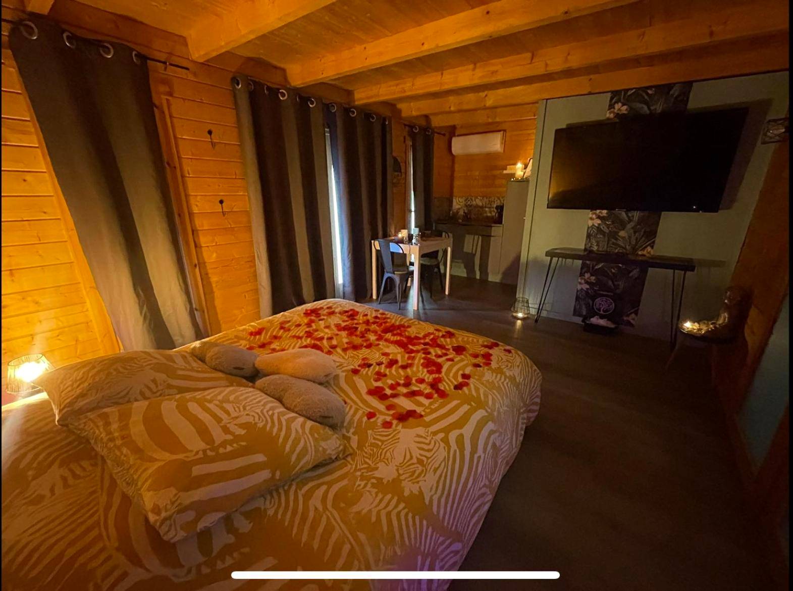 Vue du logement - Une Pause Douceur - Suite All in Wood