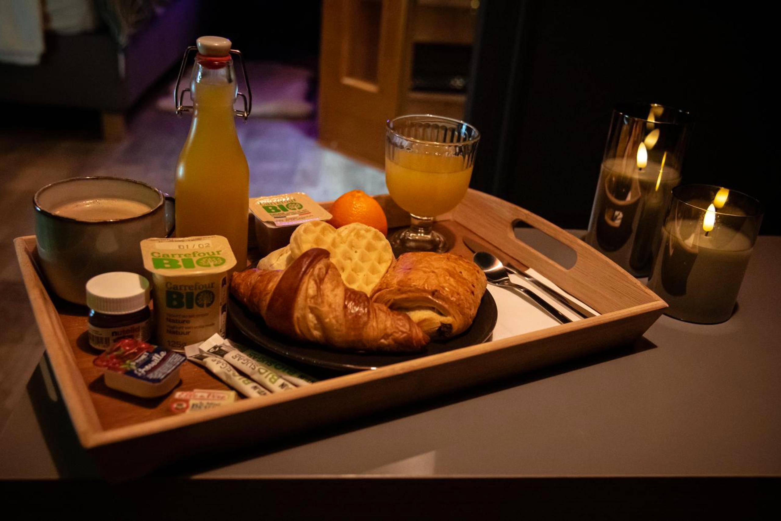 Photo du logement - PAUSE NATURE SORBAIS Chambre avec SPA, HAMMAM Shower, SAUNA, STREAMING et arrivée autonome