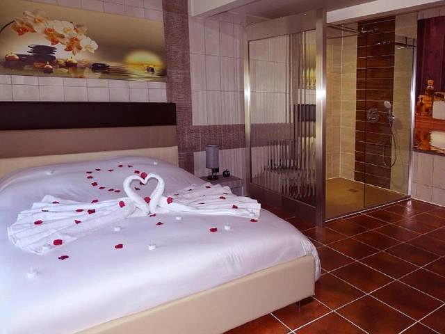 Vue interieure - La Pépite d'Amour, villa 5 étoiles, spa privatif, sauna, piscine privée à volonté !