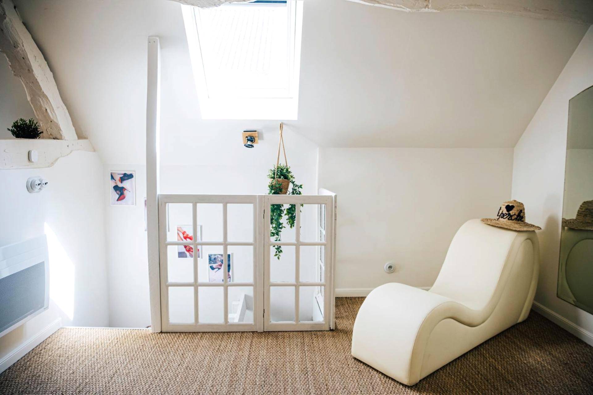 Photo du logement - Loveroom Du Perche : maison avec balnéo