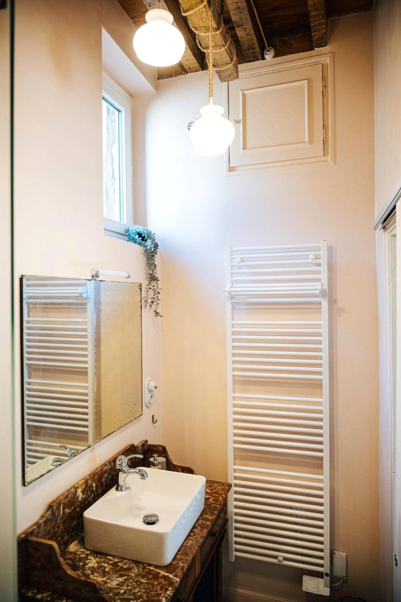 Photo du logement - Loveroom Du Perche : maison avec balnéo - Moulins - la - Marche