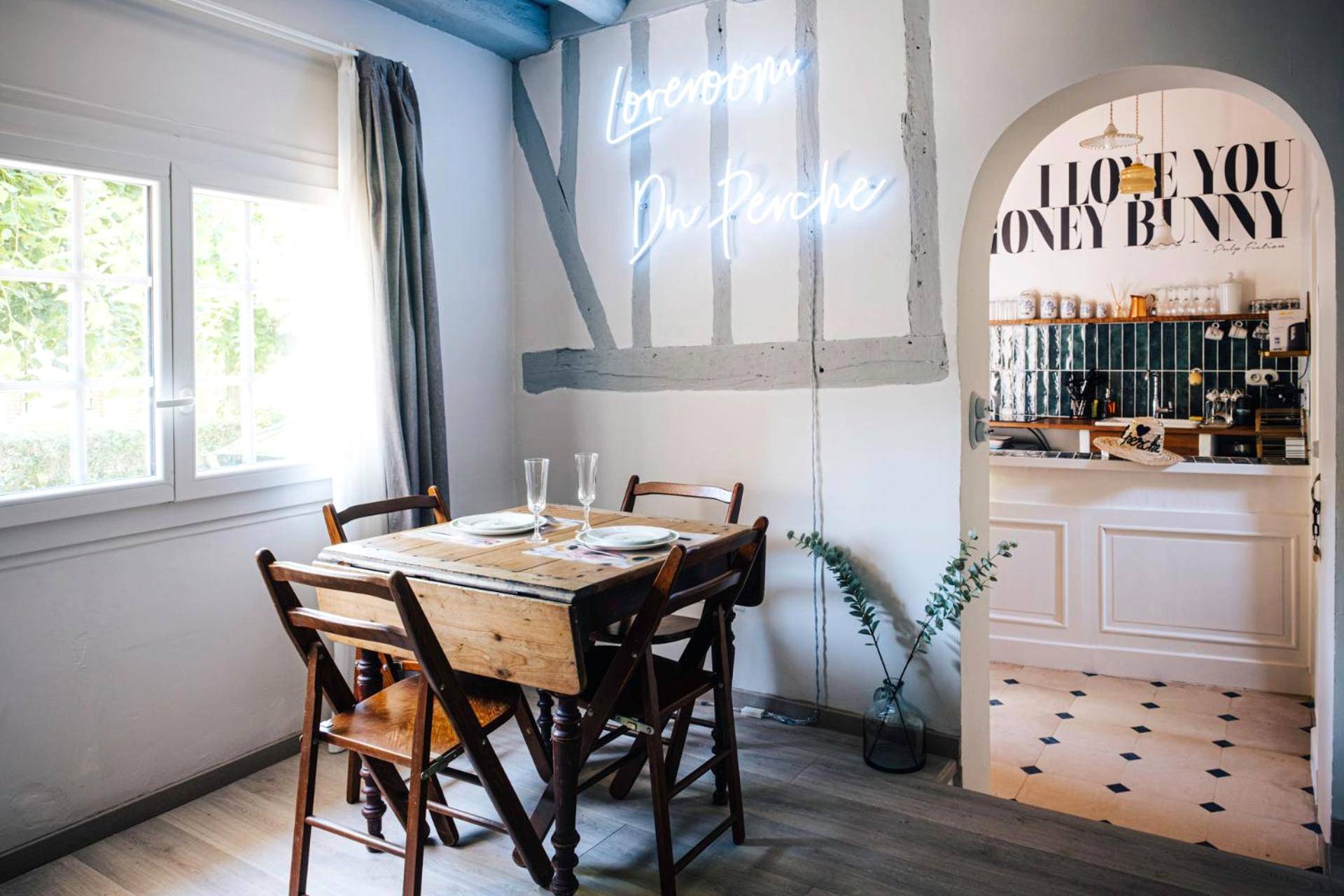 Photo du logement - Loveroom Du Perche : maison avec balnéo