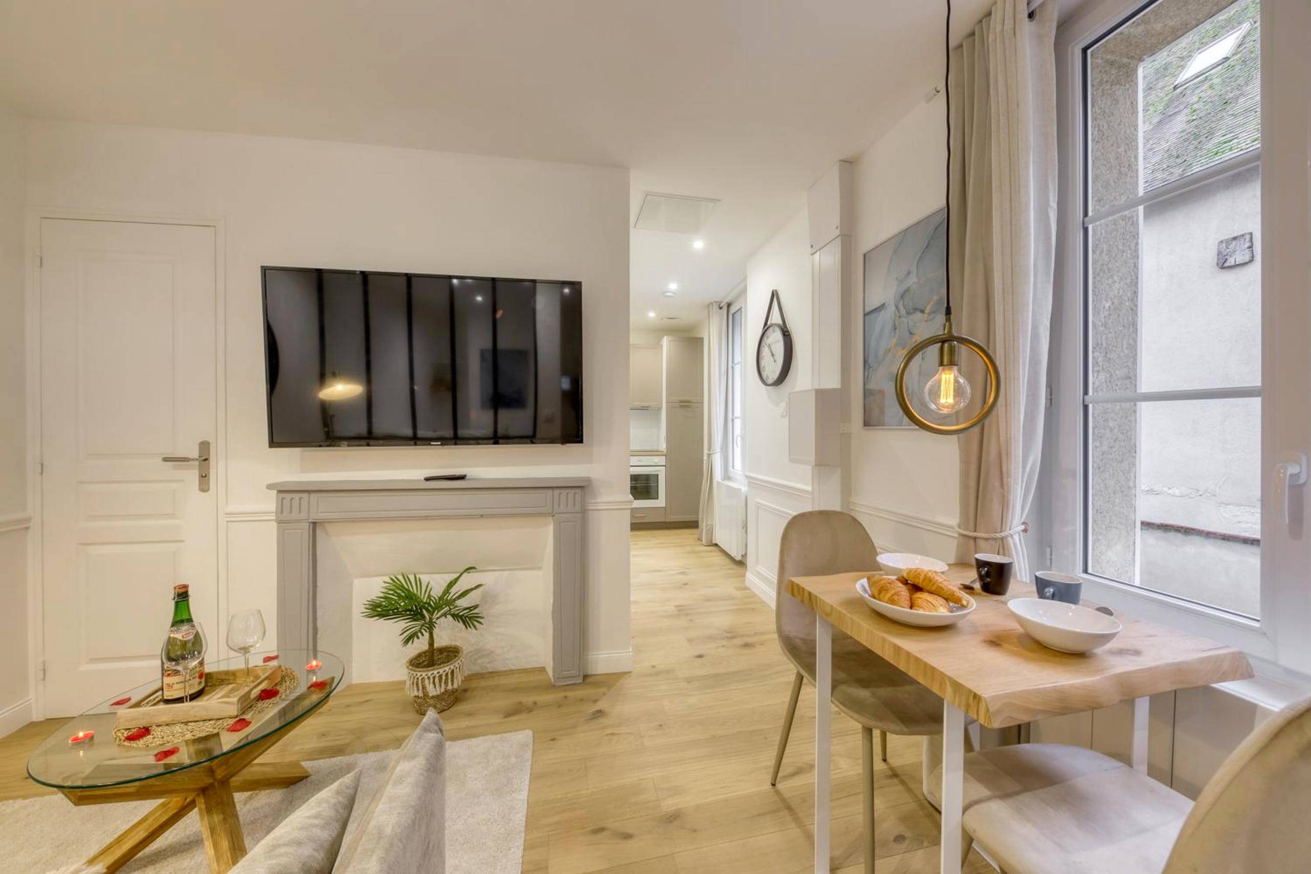 Photo du logement - Le Petit Paris - Cocon & Spa & Sauna - Chartres