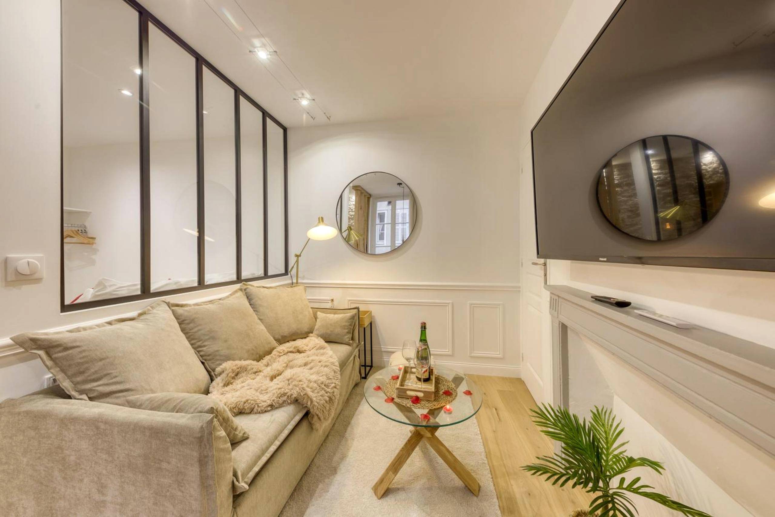 Photo du logement - Le Petit Paris - Cocon & Spa & Sauna