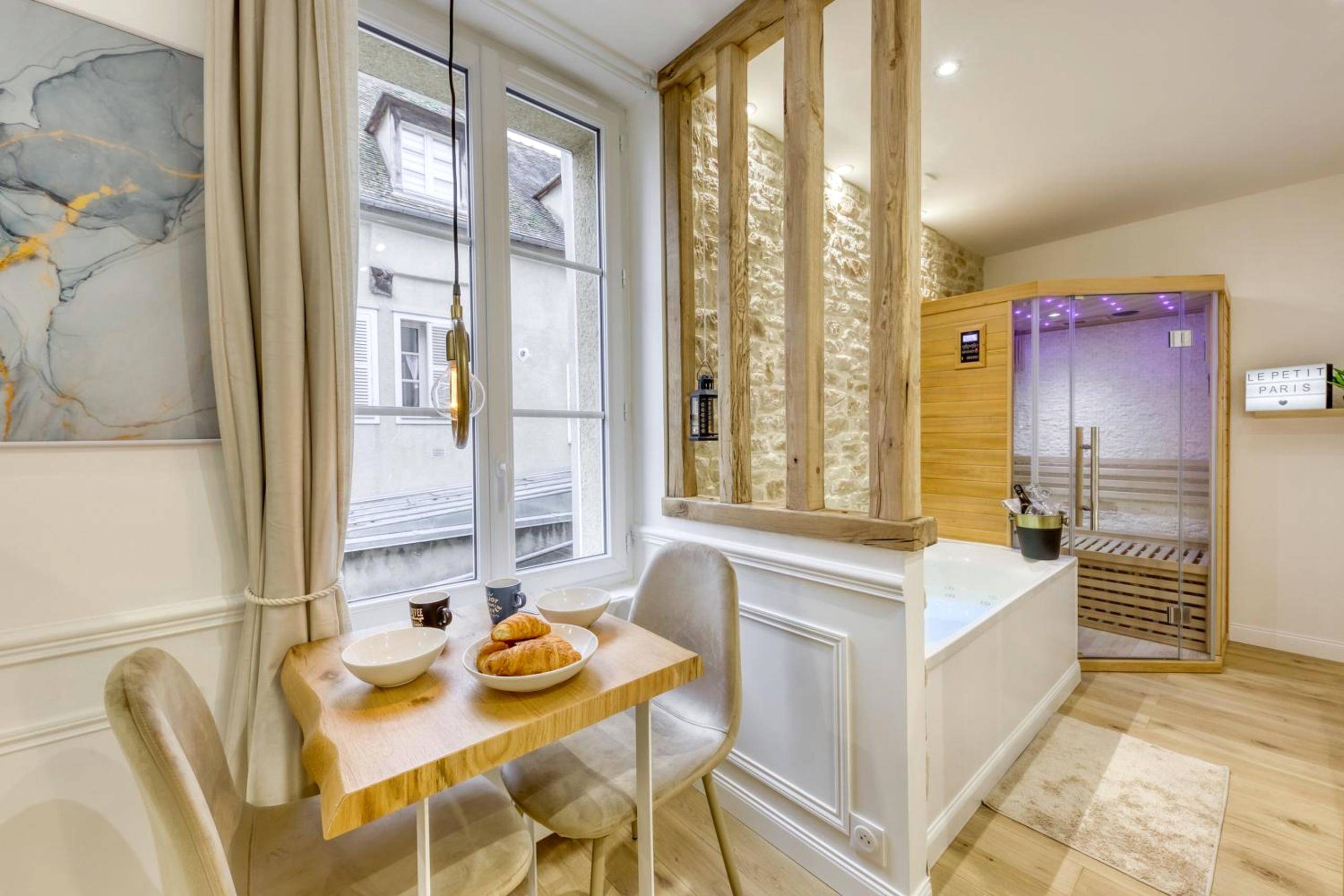 Photo du logement - Le Petit Paris - Cocon & Spa & Sauna - Chartres