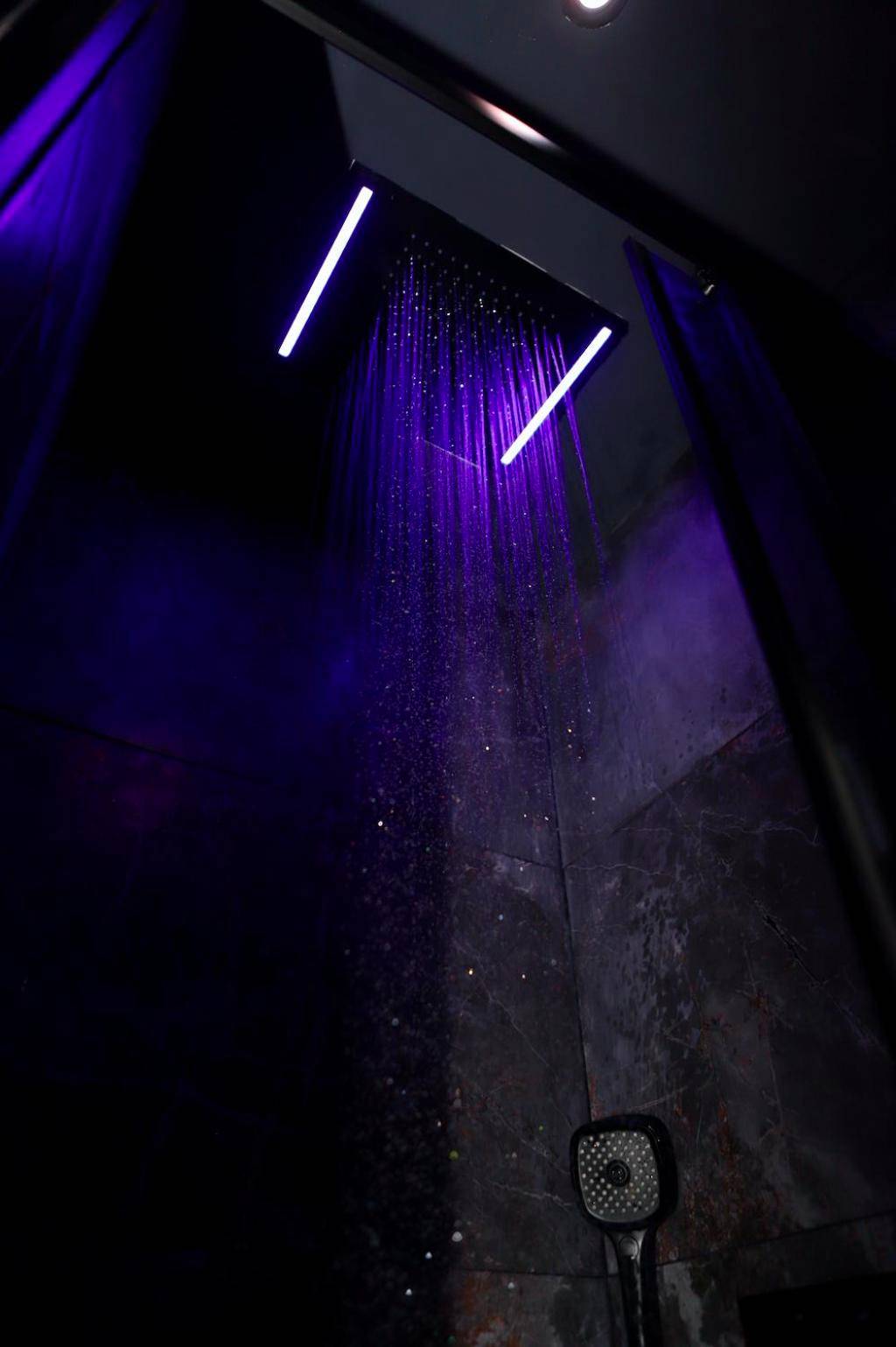 Photo du logement - LoveRoom La Petite Suite avec SPA