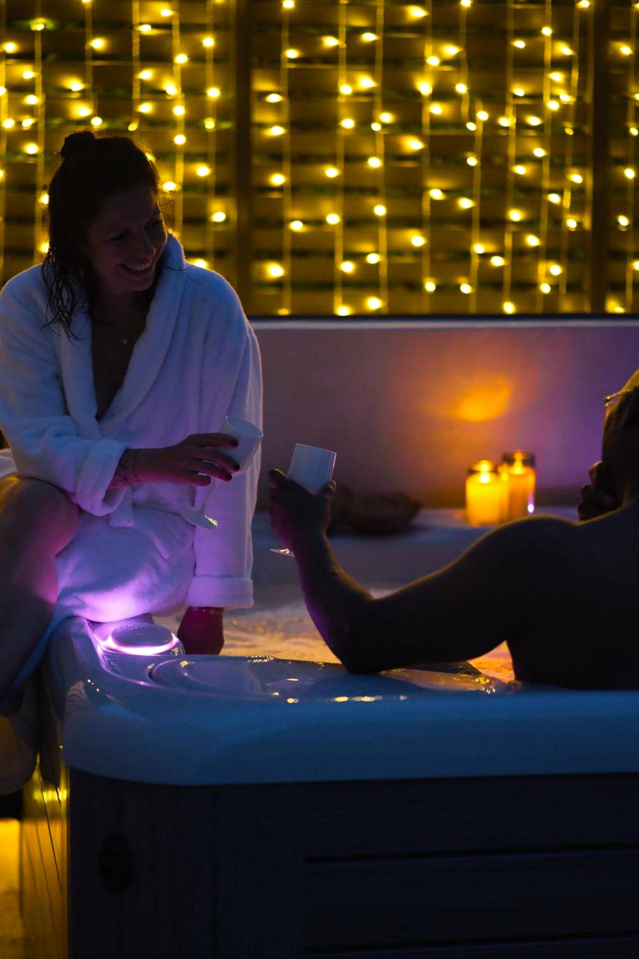 Photo du logement - PrestigeLodgesFontainebleau, Maison polynésienne & jacuzzi privé