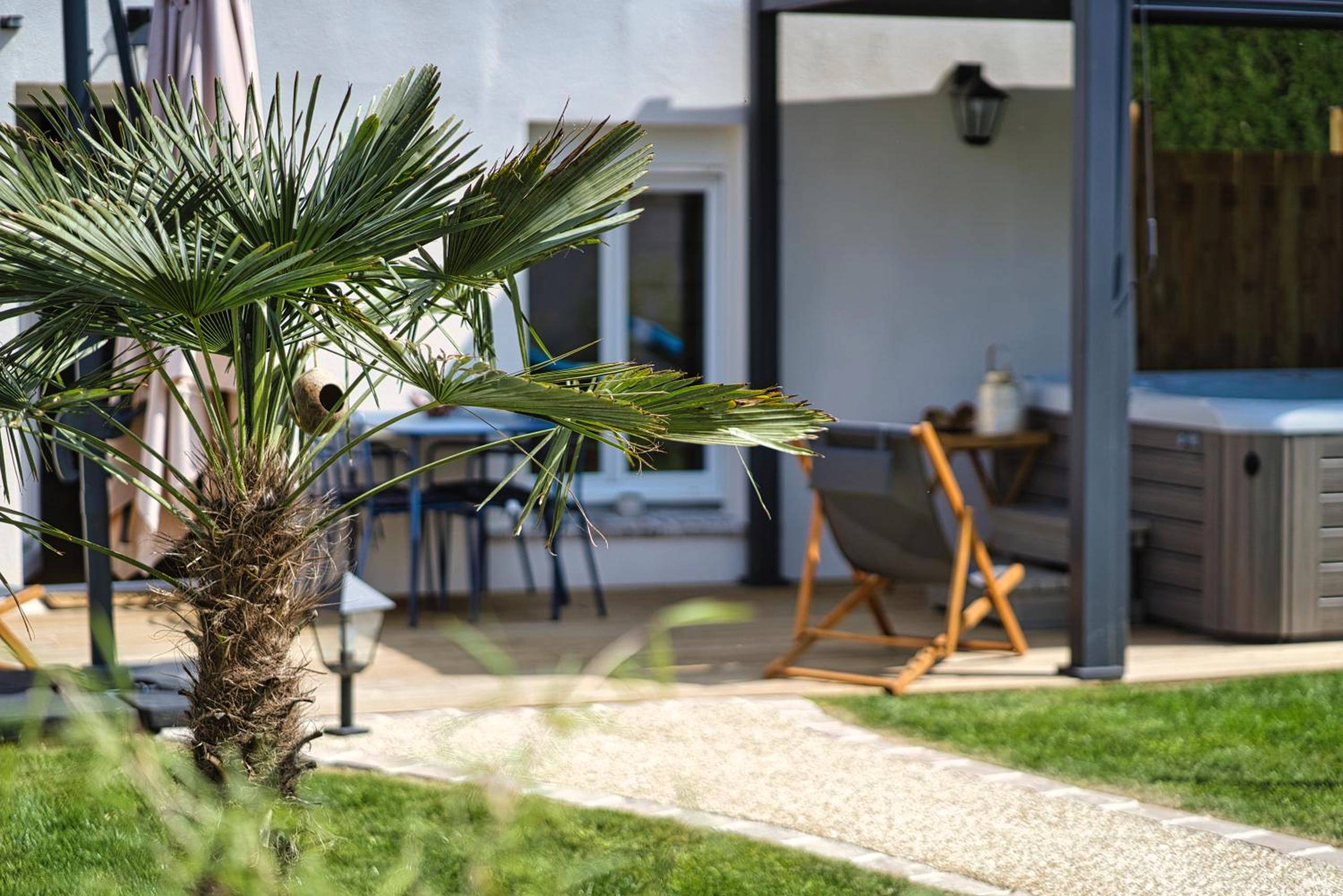 Photo du logement - PrestigeLodgesFontainebleau, Maison polynésienne & jacuzzi privé