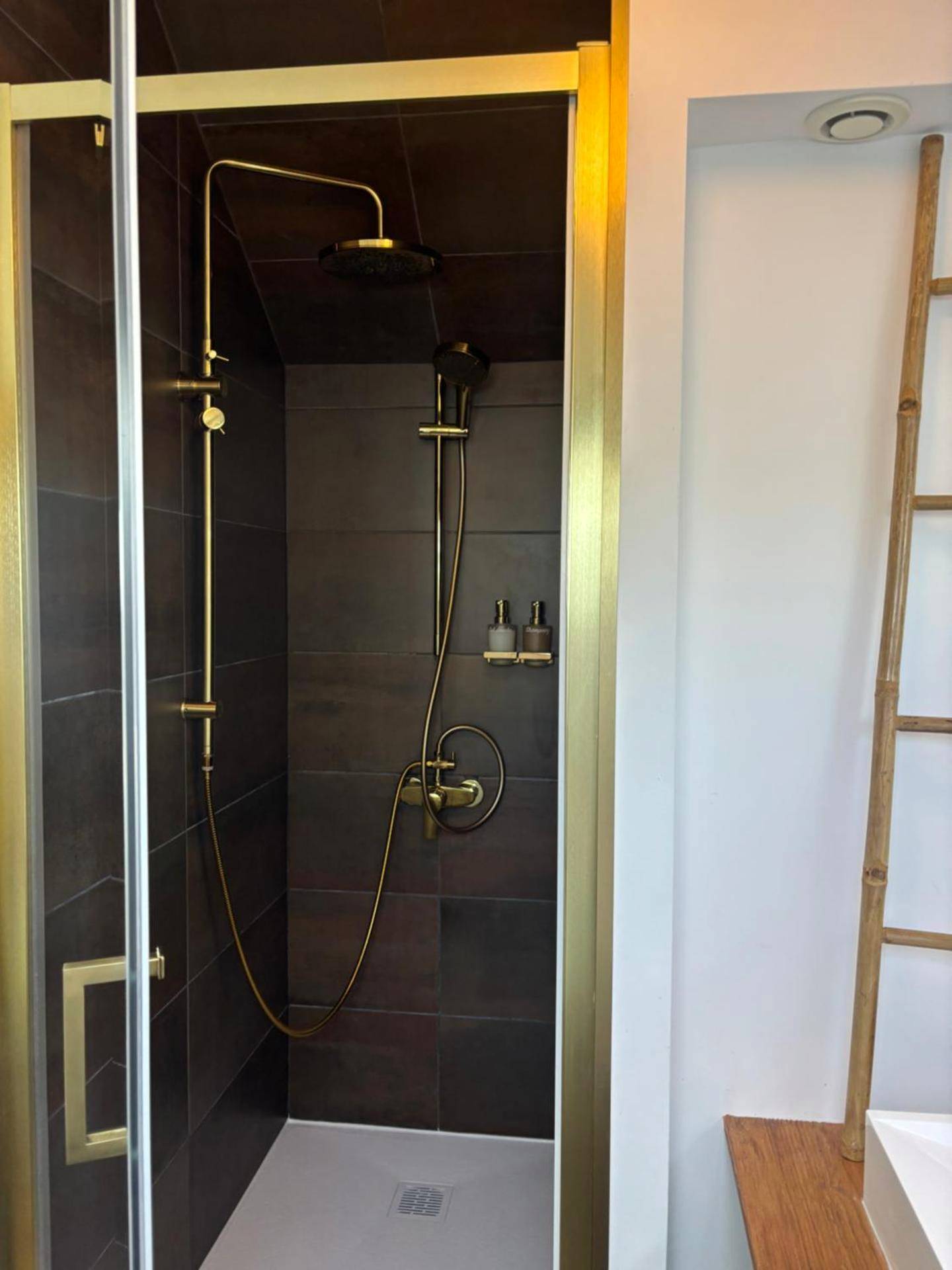 Photo du logement - PrestigeLodgesFontainebleau, Maison polynésienne & jacuzzi privé