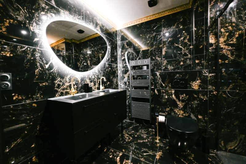 Photo du logement - Promesse d'une nuit avec Balnéo privative