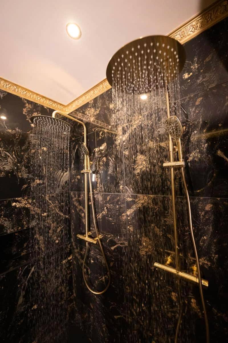 Photo du logement - Promesse d'une nuit avec Balnéo privative - Lorient