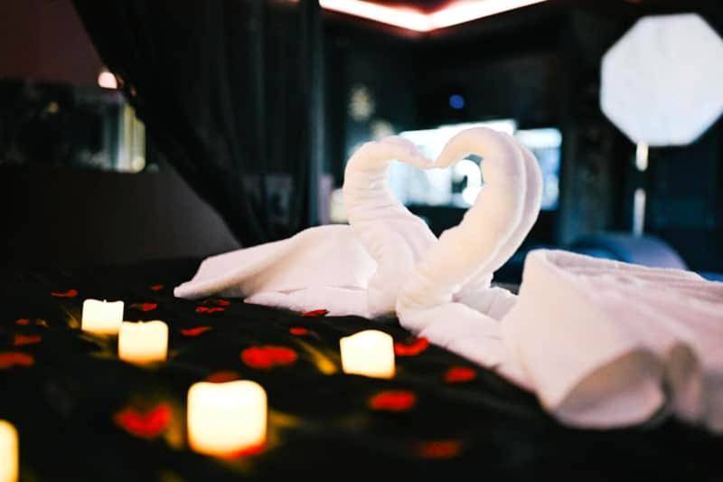 Photo du logement - Promesse d'une nuit avec Balnéo privative