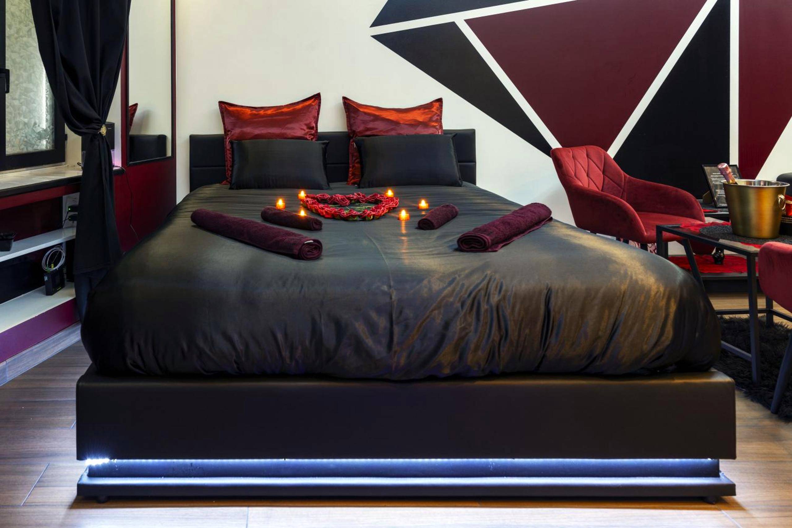 Vue interieure - Redroom Spa privatif & nuit romantique à deux
