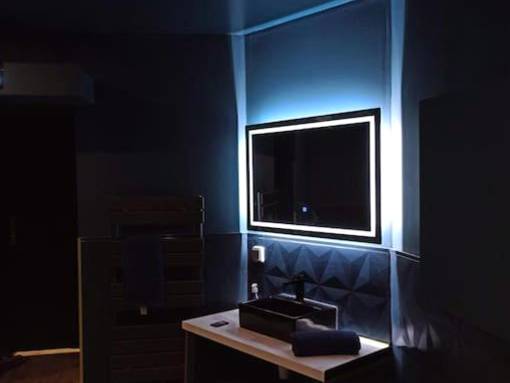 Meuble vasque avec miroir LED rétroéclairé - Rêve d'or 2