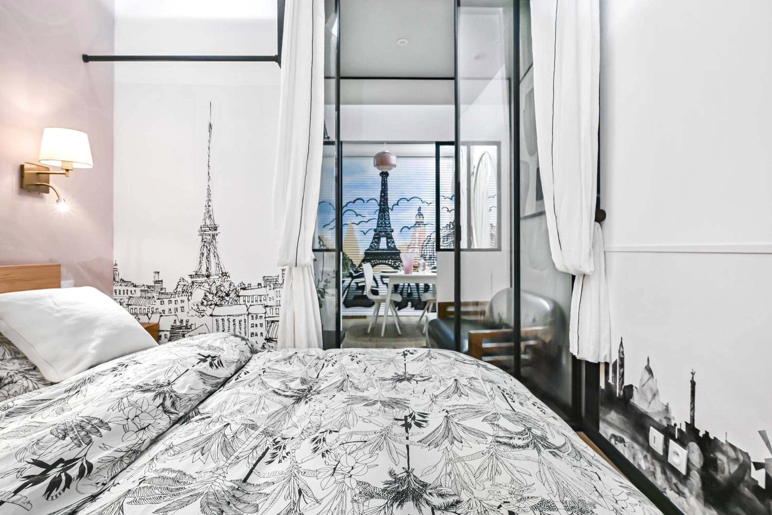 Vue du logement - La Rêverie - Love Room Paris - Jacuzzi Pro