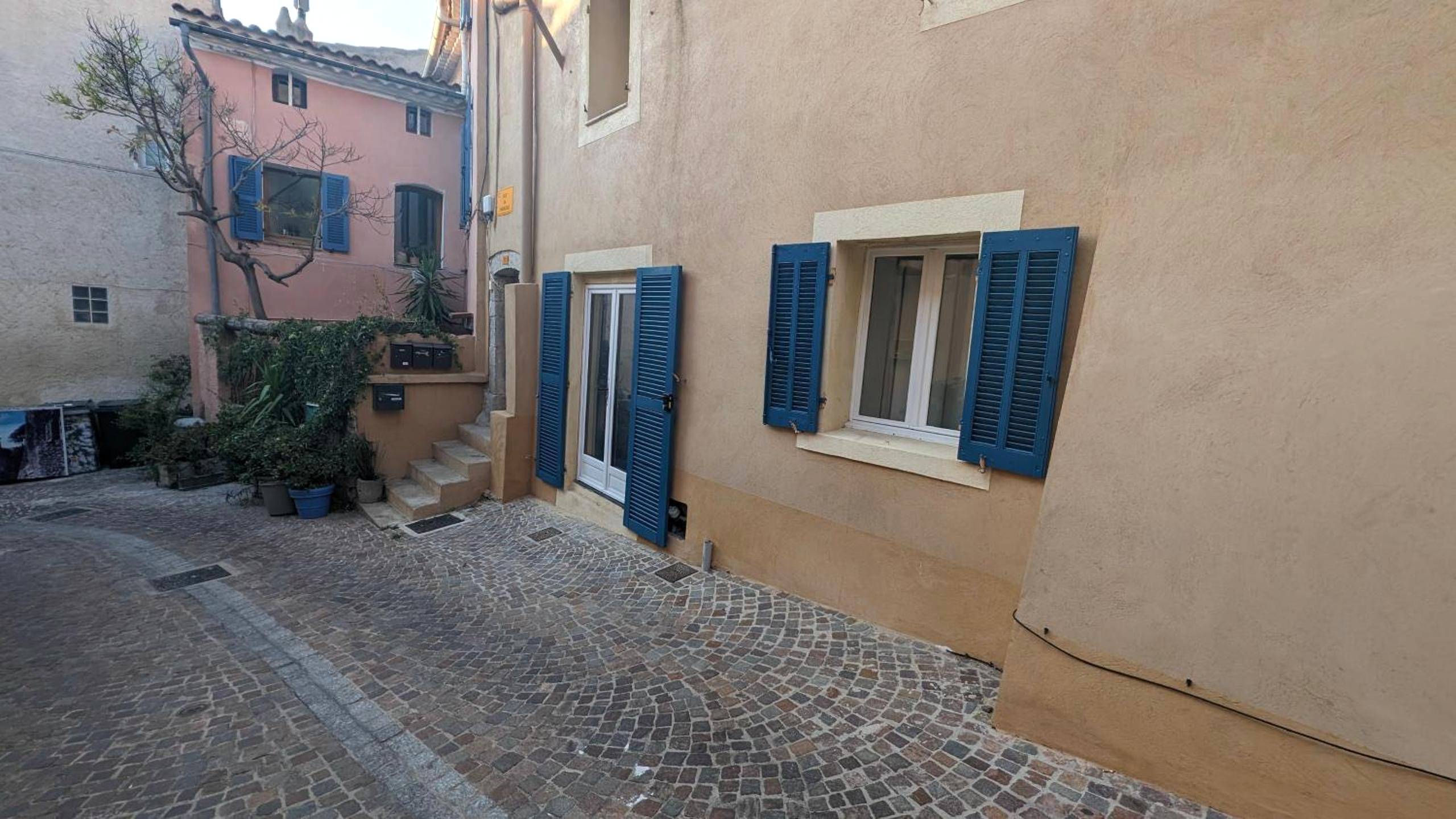 Photo du logement - SUITE Roch'amore troglodyte Romantique et Unique - La Garde