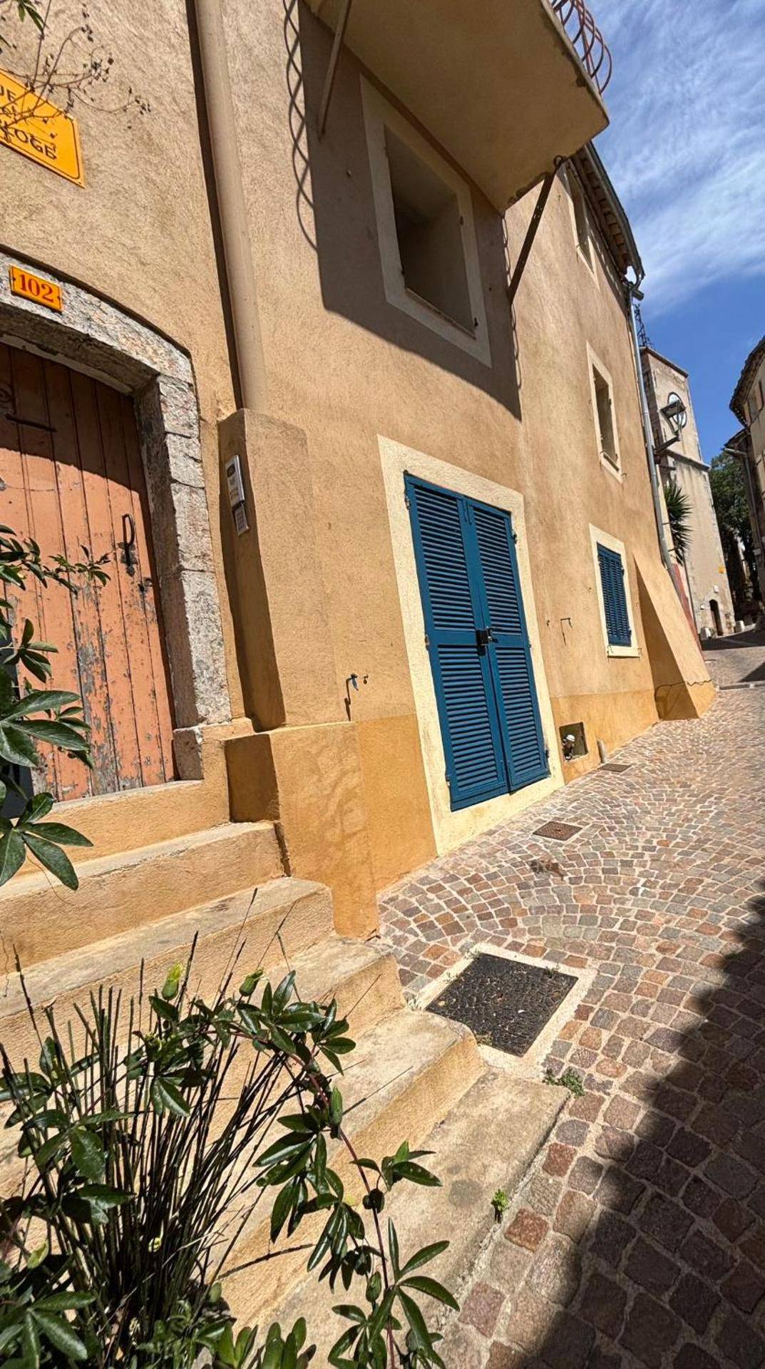 Photo du logement - SUITE Roch'amore troglodyte Romantique et Unique - La Garde