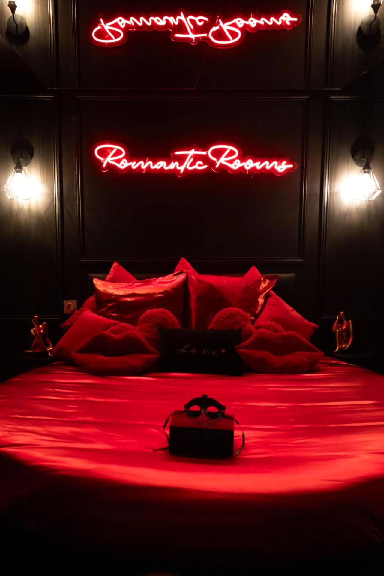 Vue principale - Love Room Granville - Romantic Rooms Granville