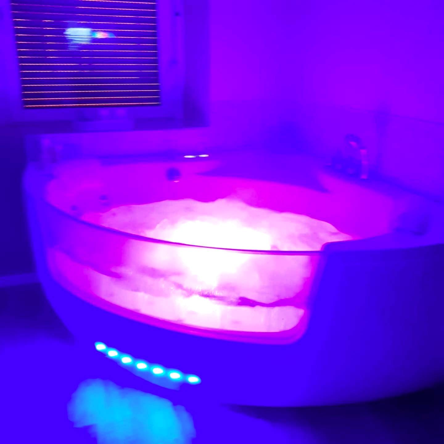 Photo du logement - @Romantic Suite & Spa @Jacuzzi @ Parking gratuit @ - Mulhouse